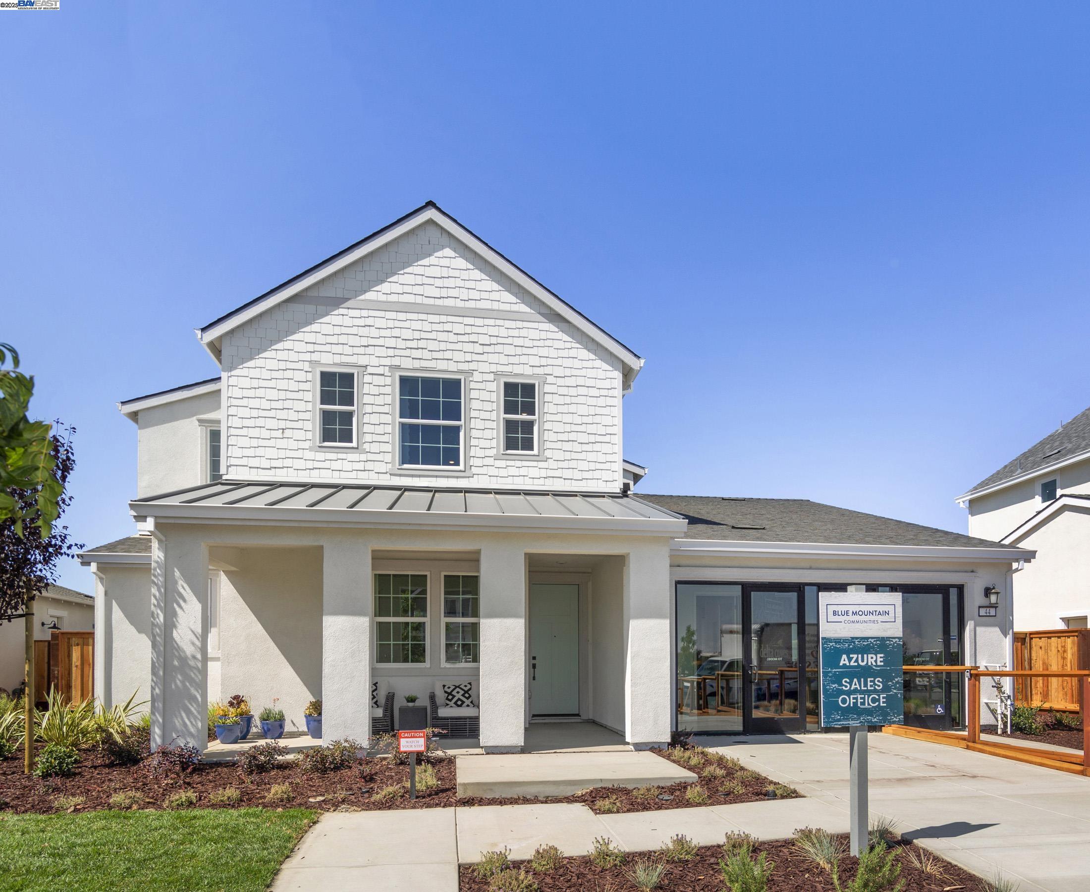 Detail Gallery Image 1 of 17 For 101 Sea Gate Place, Bethel Island,  CA 94511 - 3 Beds | 3 Baths