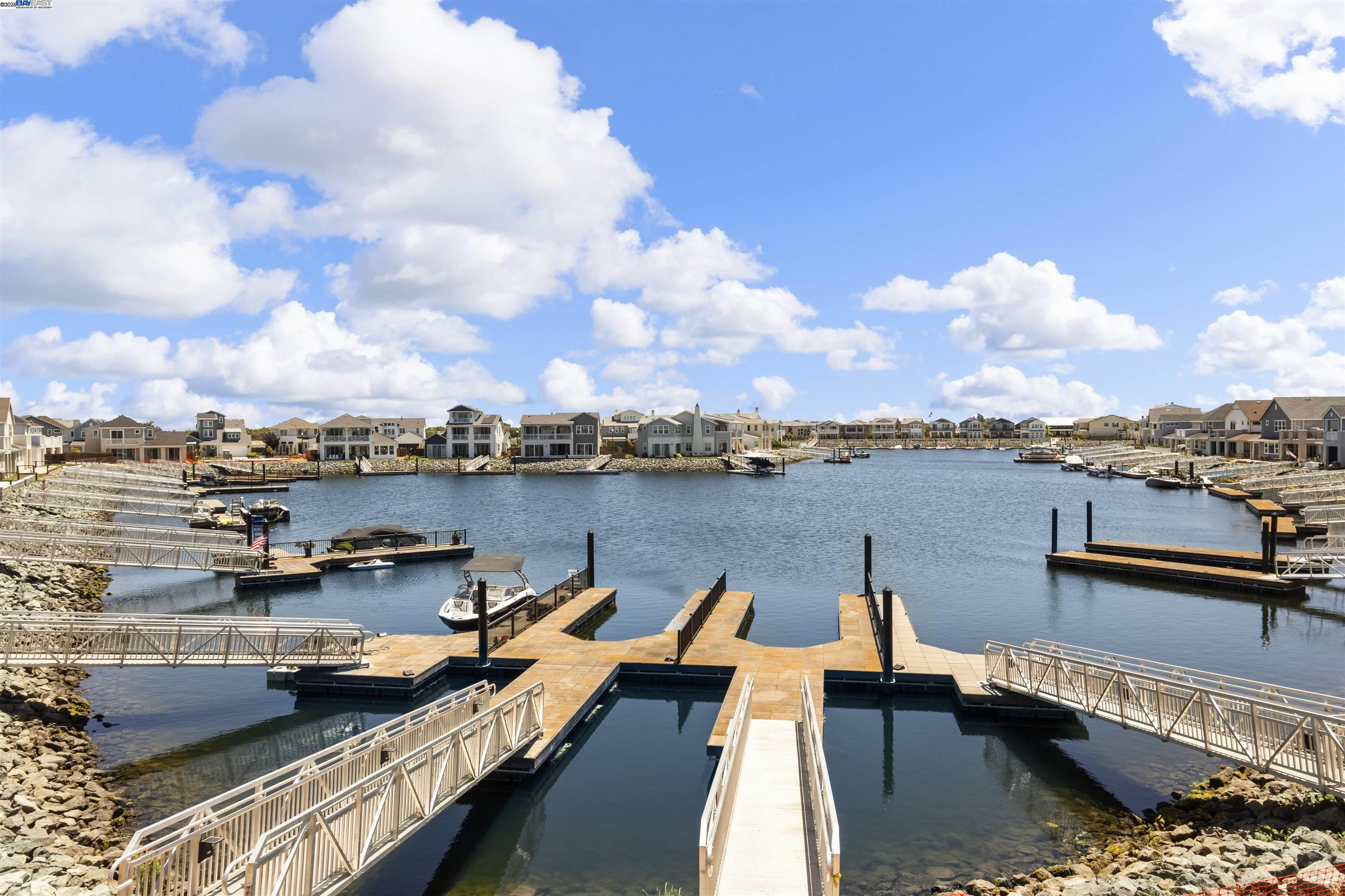 Detail Gallery Image 12 of 23 For 101 Sea Gate Place, Bethel Island,  CA 94511 - 3 Beds | 3 Baths
