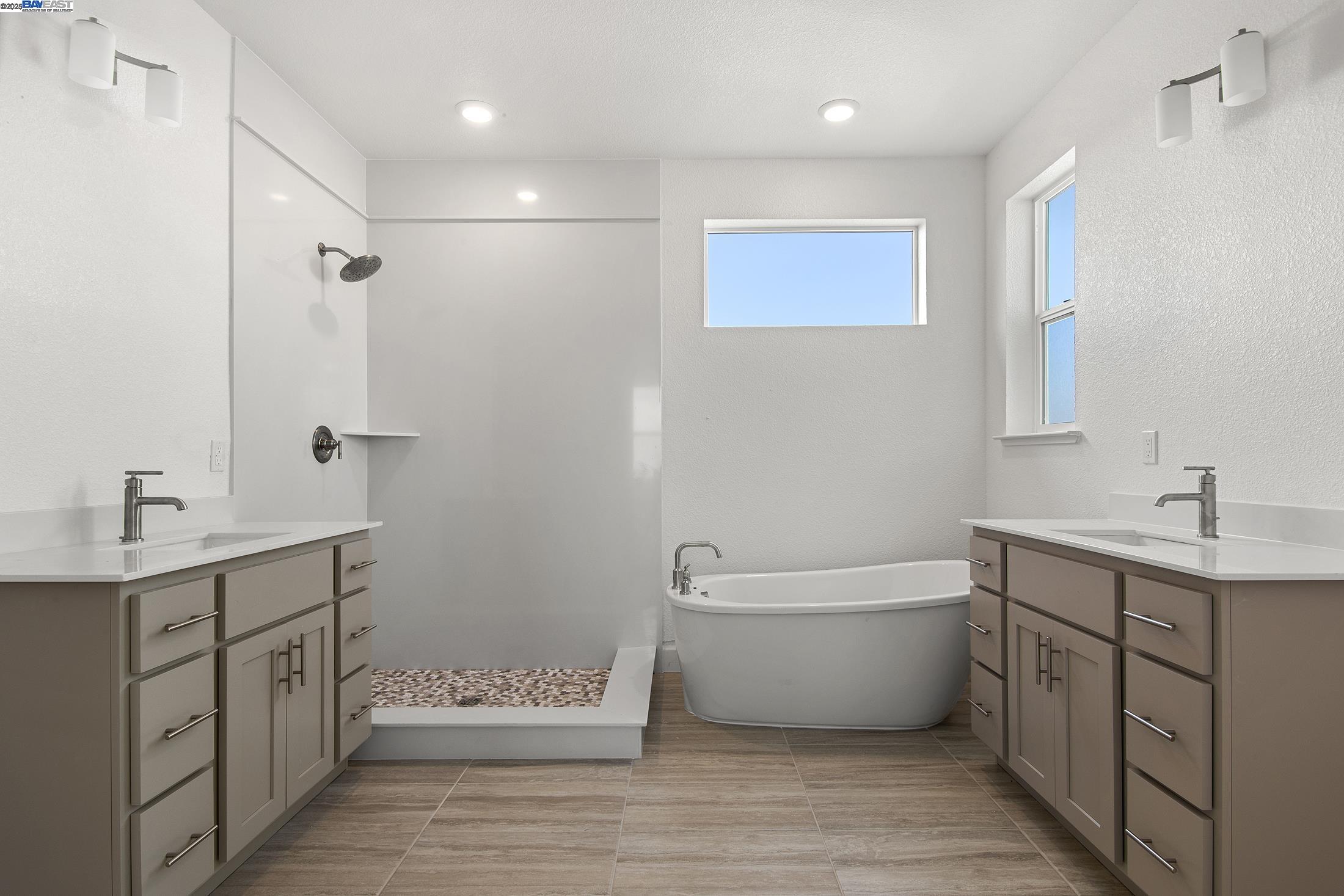 Detail Gallery Image 12 of 17 For 101 Sea Gate Place, Bethel Island,  CA 94511 - 3 Beds | 3 Baths