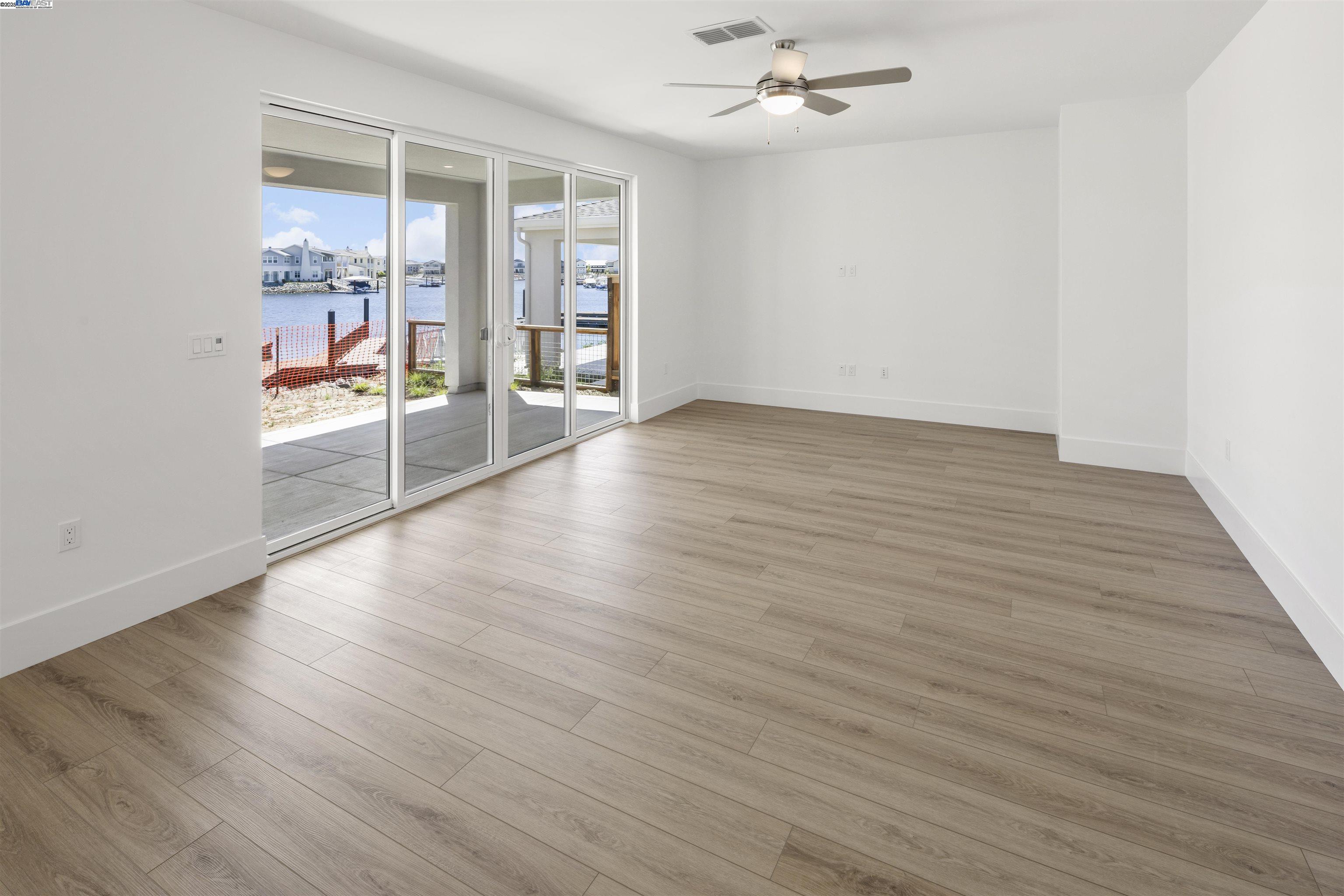 Detail Gallery Image 4 of 23 For 101 Sea Gate Place, Bethel Island,  CA 94511 - 3 Beds | 3 Baths