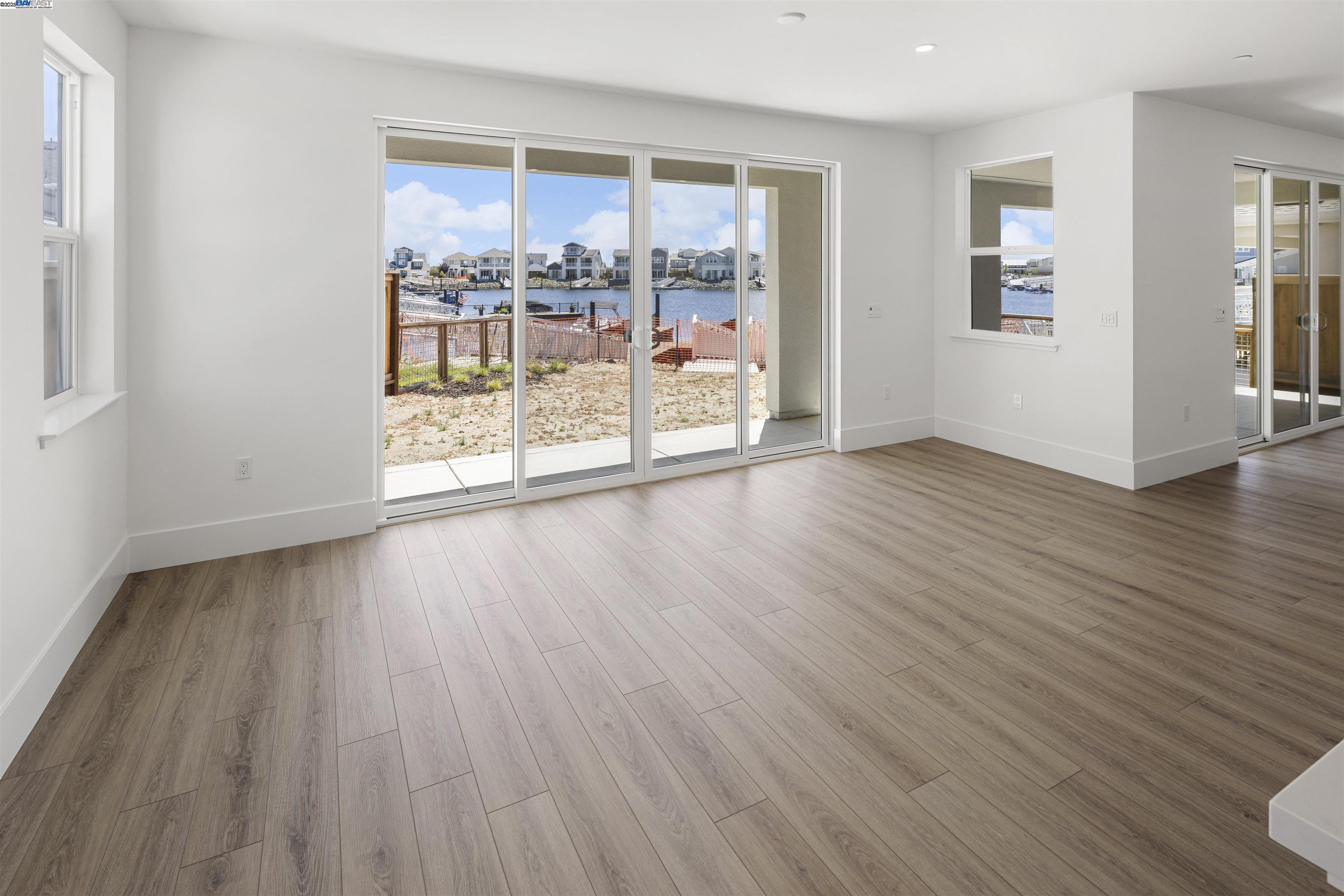 Detail Gallery Image 7 of 23 For 101 Sea Gate Place, Bethel Island,  CA 94511 - 3 Beds | 3 Baths