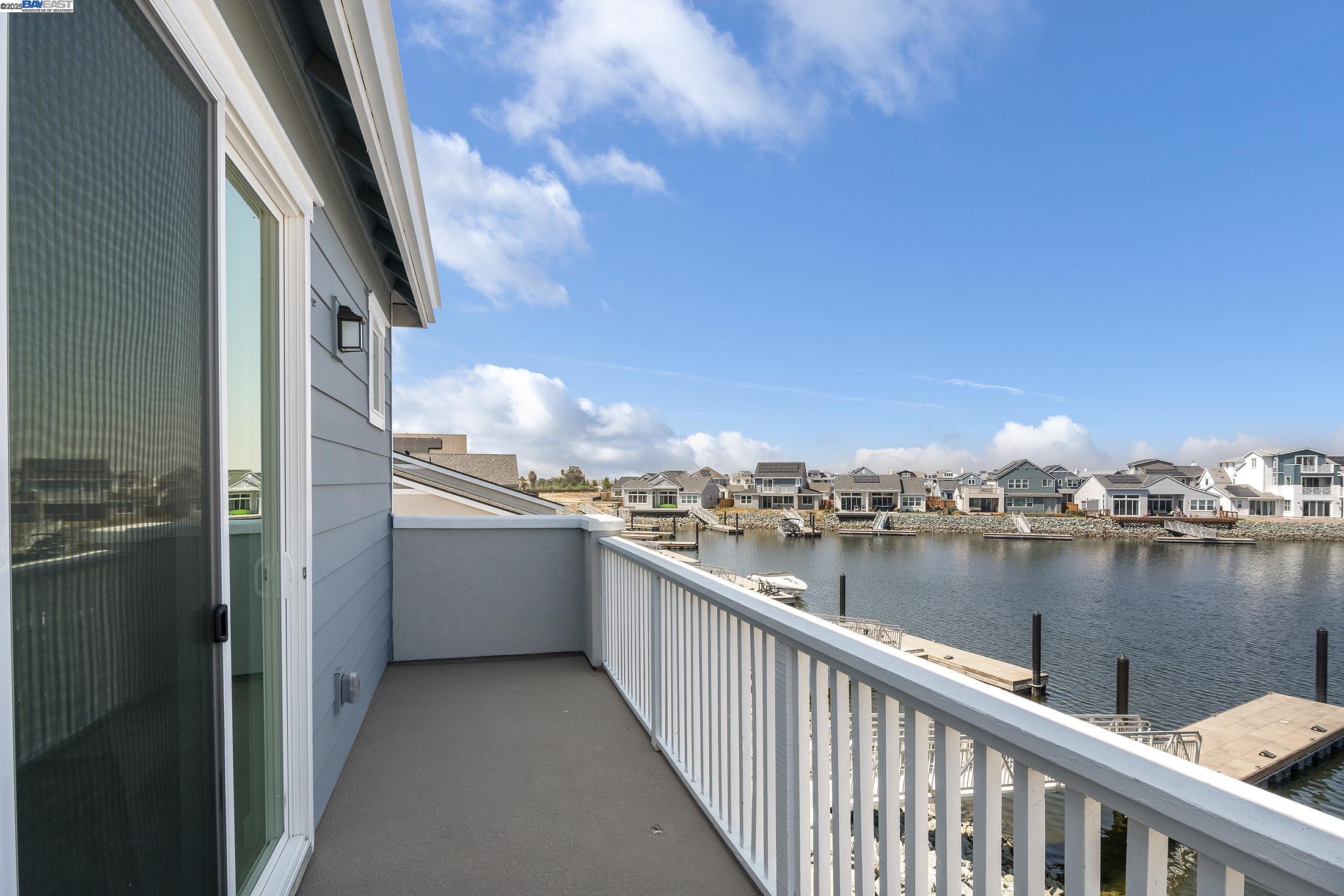 Detail Gallery Image 9 of 17 For 101 Sea Gate Place, Bethel Island,  CA 94511 - 3 Beds | 3 Baths