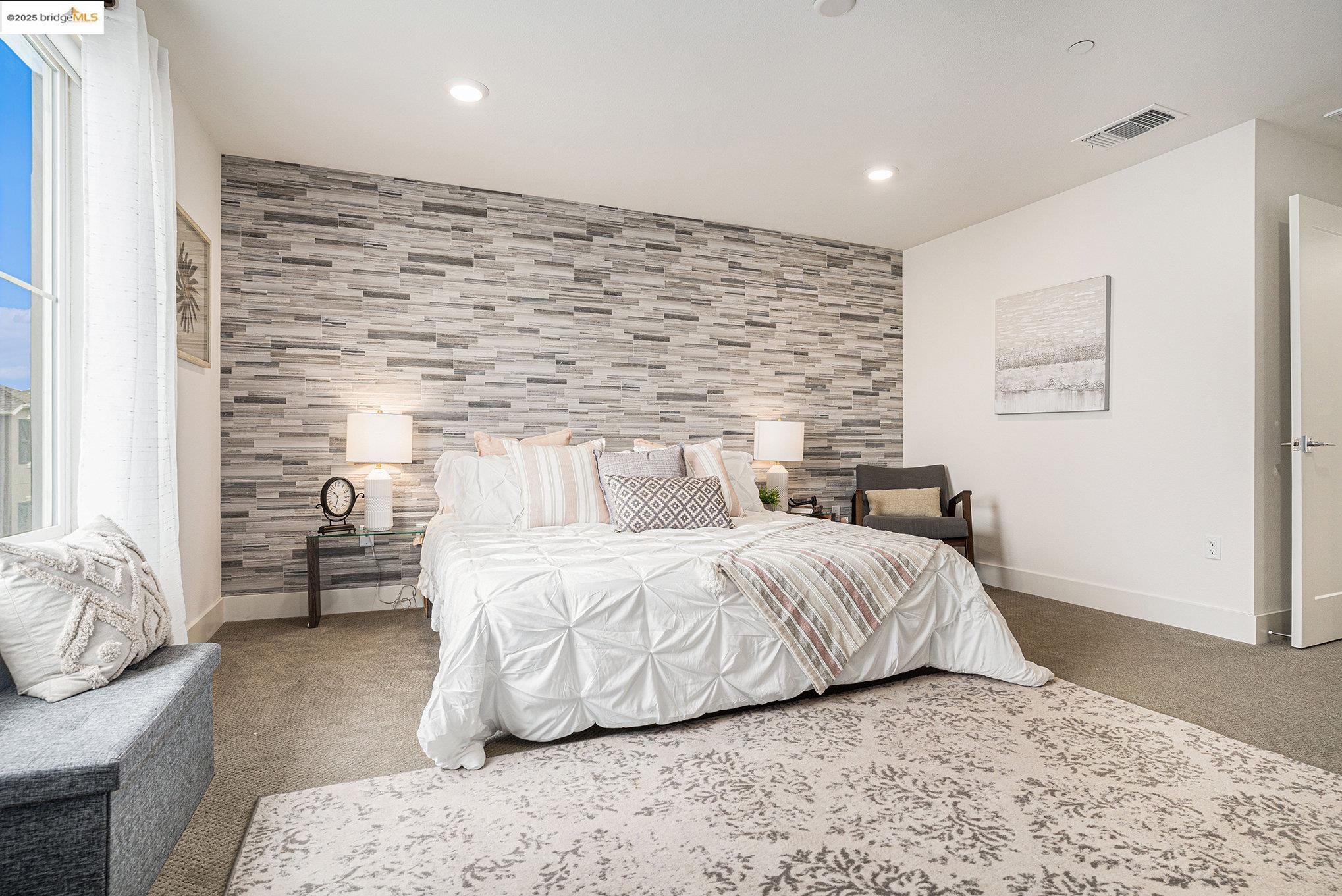 Detail Gallery Image 14 of 44 For 9190 Surf Way, Newark,  CA 94560 - 5 Beds | 4/1 Baths