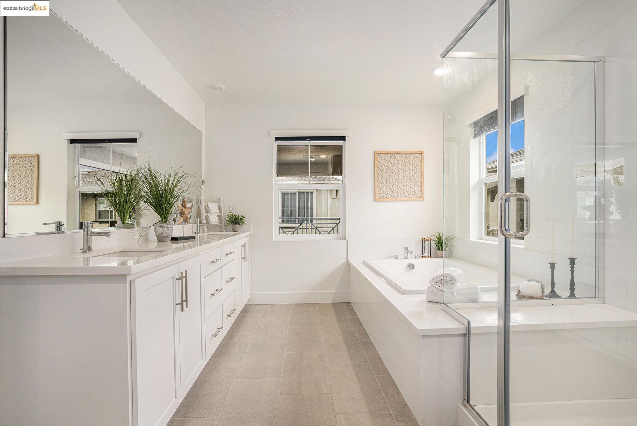 Detail Gallery Image 17 of 44 For 9190 Surf Way, Newark,  CA 94560 - 5 Beds | 4/1 Baths