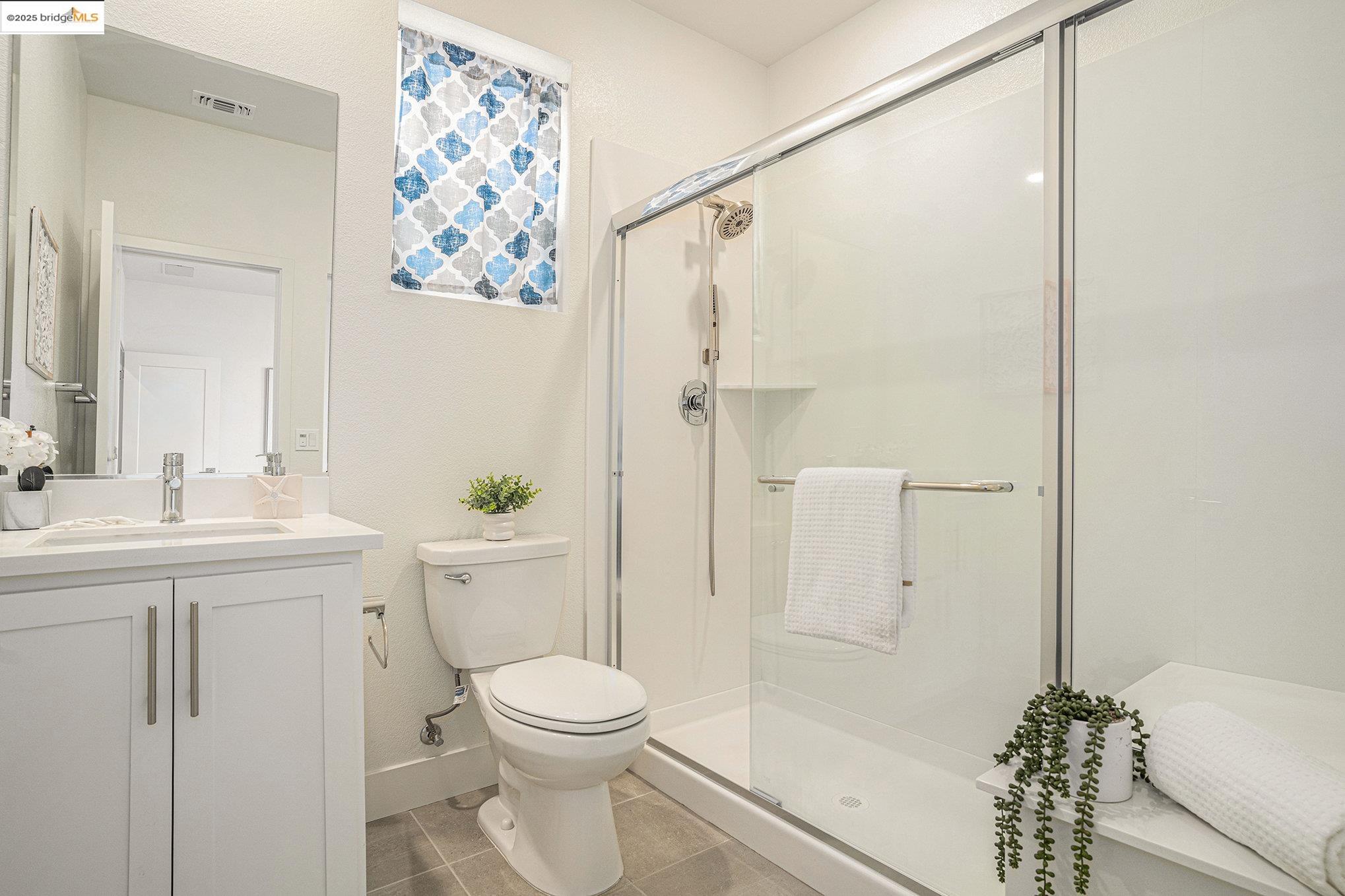Detail Gallery Image 26 of 44 For 9190 Surf Way, Newark,  CA 94560 - 5 Beds | 4/1 Baths