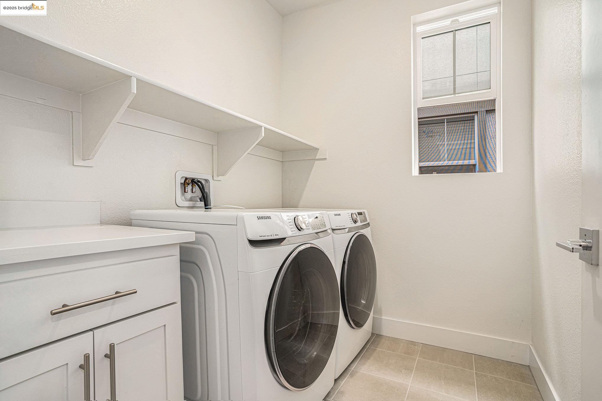 Detail Gallery Image 27 of 44 For 9190 Surf Way, Newark,  CA 94560 - 5 Beds | 4/1 Baths