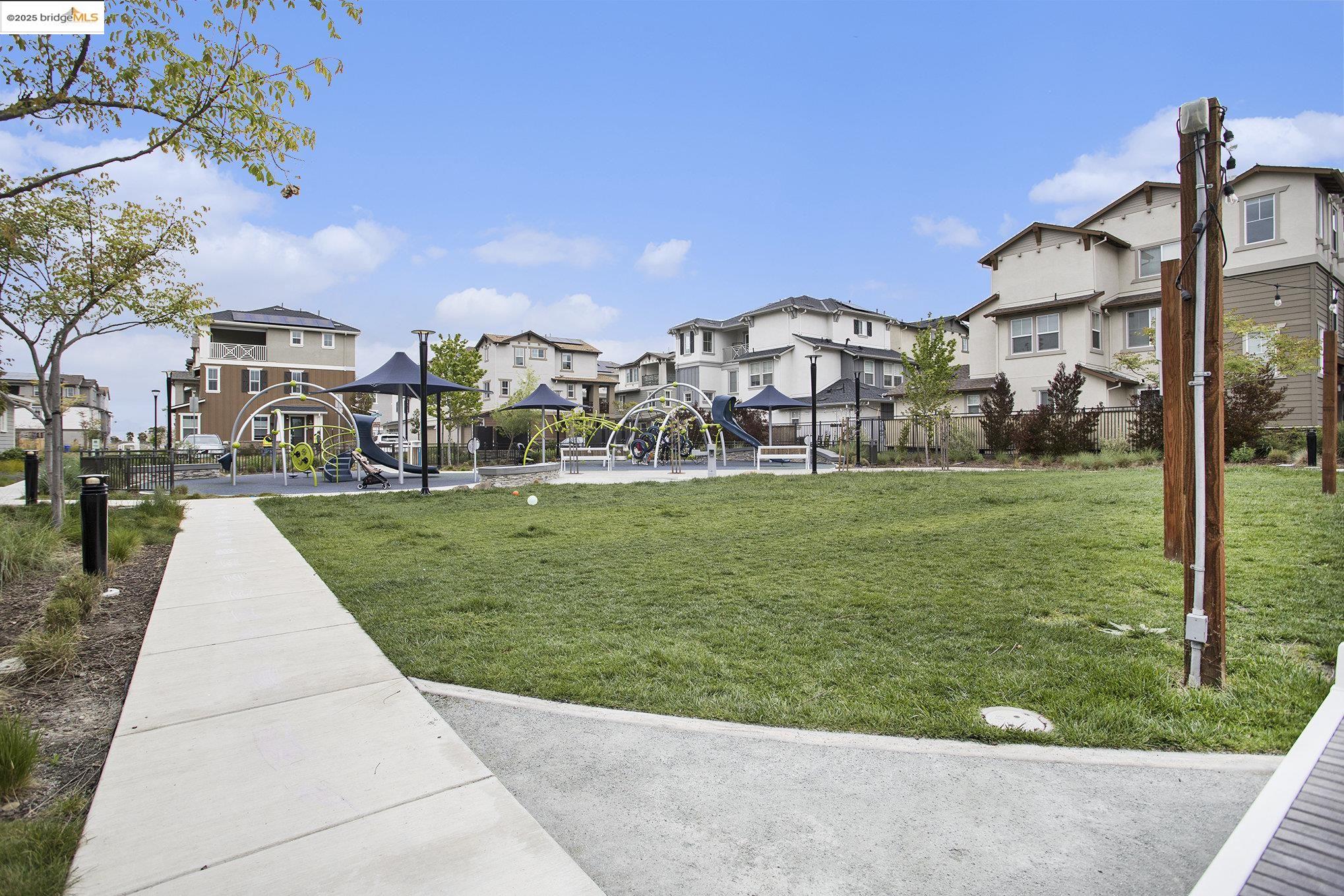 Detail Gallery Image 37 of 44 For 9190 Surf Way, Newark,  CA 94560 - 5 Beds | 4/1 Baths