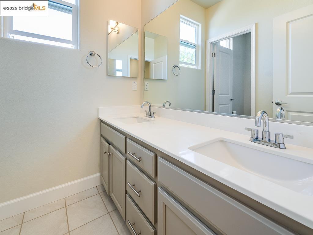 Detail Gallery Image 22 of 34 For 270 Guthrie Lane, Brentwood,  CA 94513 - 4 Beds | 3 Baths