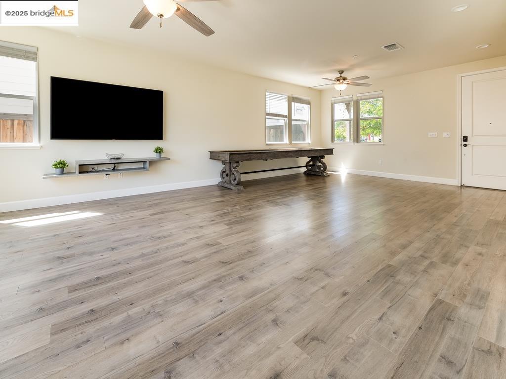 Detail Gallery Image 7 of 34 For 270 Guthrie Lane, Brentwood,  CA 94513 - 4 Beds | 3 Baths