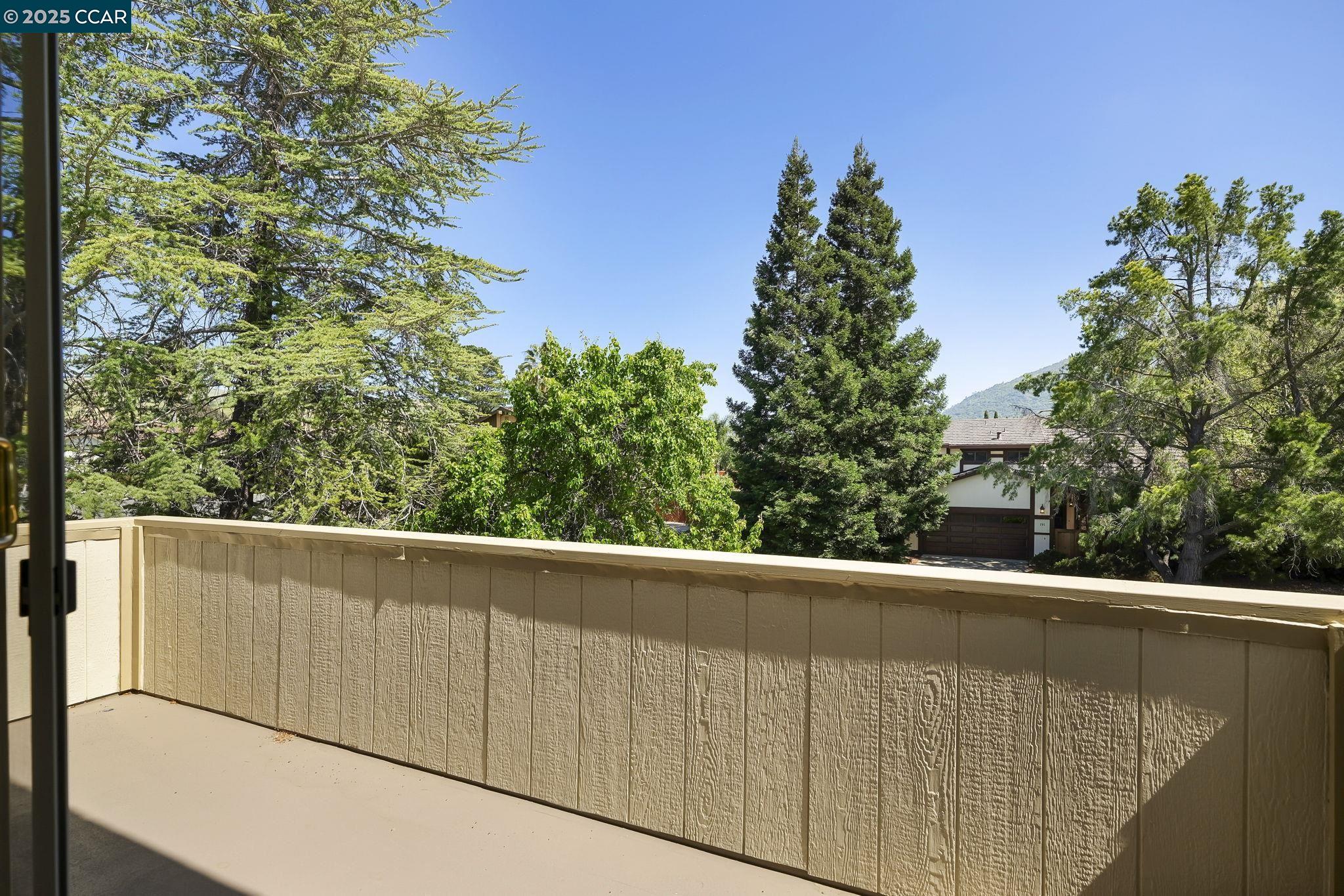 Detail Gallery Image 18 of 33 For 190 Mt Wilson Way, Clayton,  CA 94517 - 5 Beds | 3 Baths