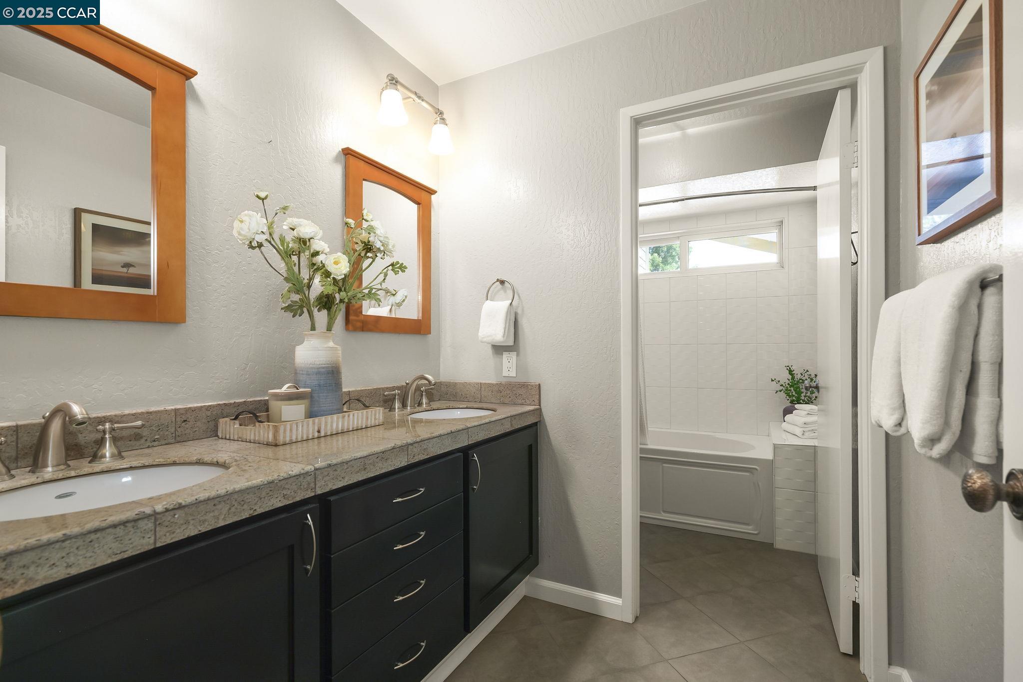 Detail Gallery Image 23 of 33 For 190 Mt Wilson Way, Clayton,  CA 94517 - 5 Beds | 3 Baths