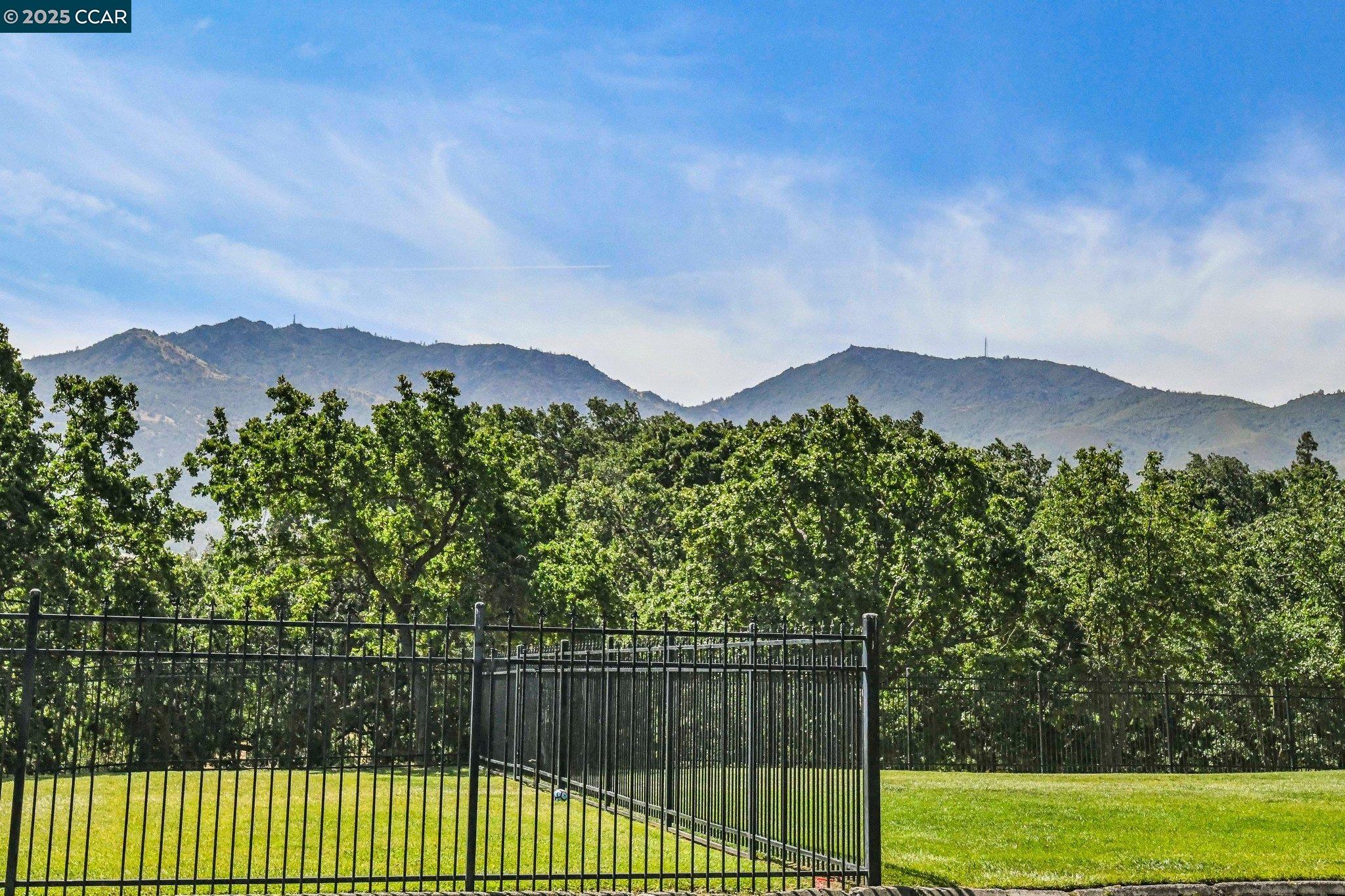 Detail Gallery Image 31 of 33 For 190 Mt Wilson Way, Clayton,  CA 94517 - 5 Beds | 3 Baths