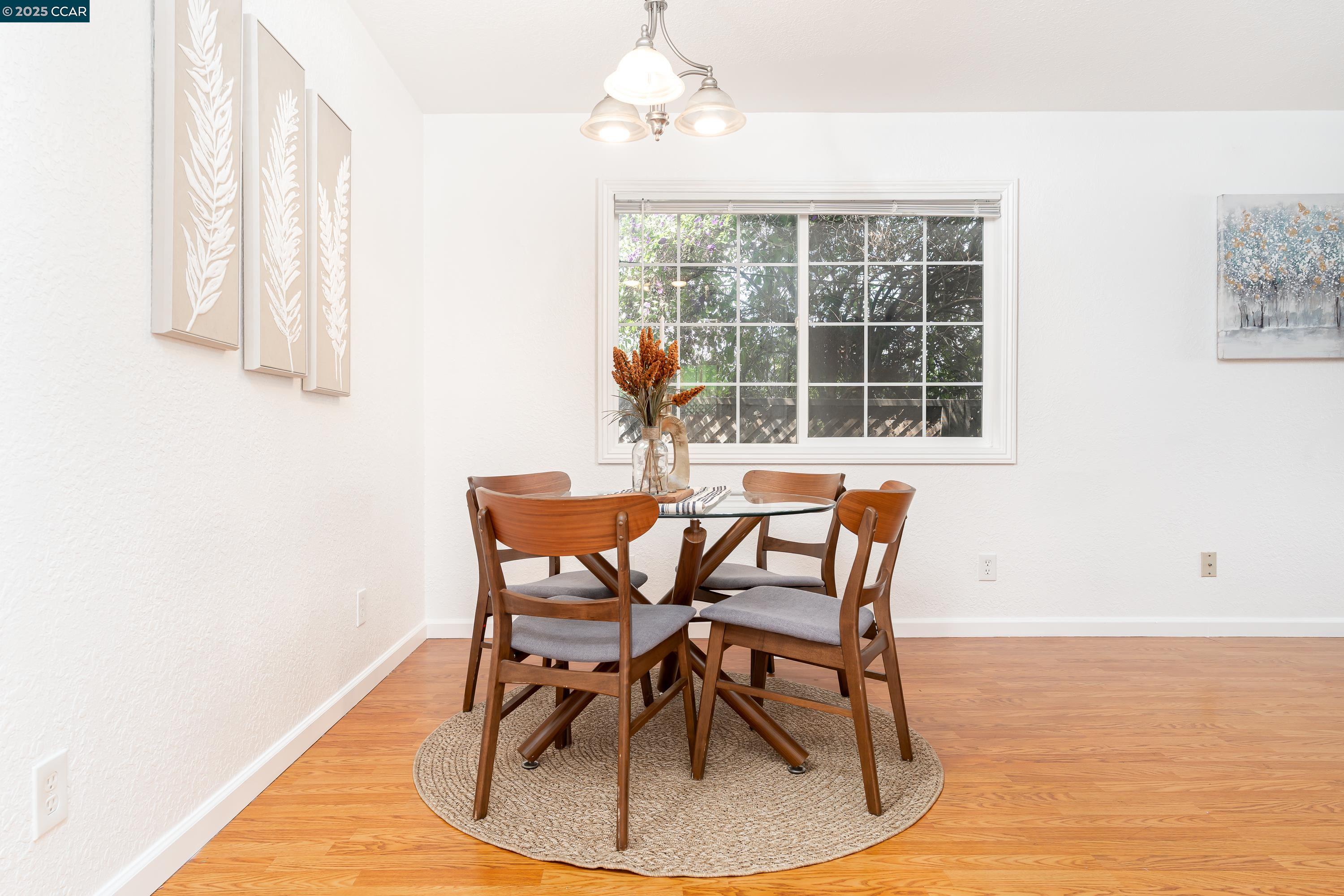 Detail Gallery Image 13 of 53 For 2502 Esmond Ave, Richmond,  CA 94804 - 3 Beds | 2 Baths