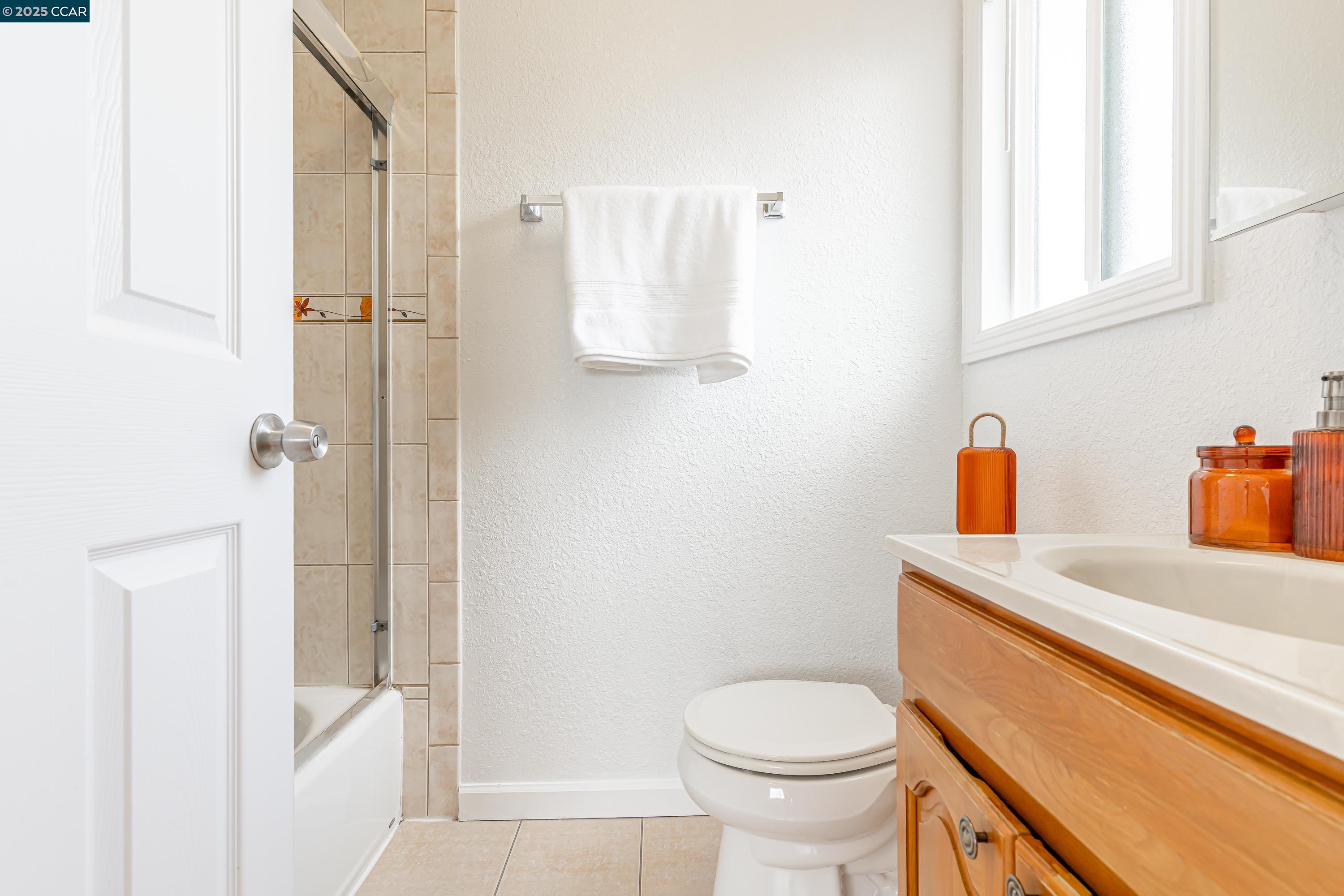 Detail Gallery Image 24 of 53 For 2502 Esmond Ave, Richmond,  CA 94804 - 3 Beds | 2 Baths