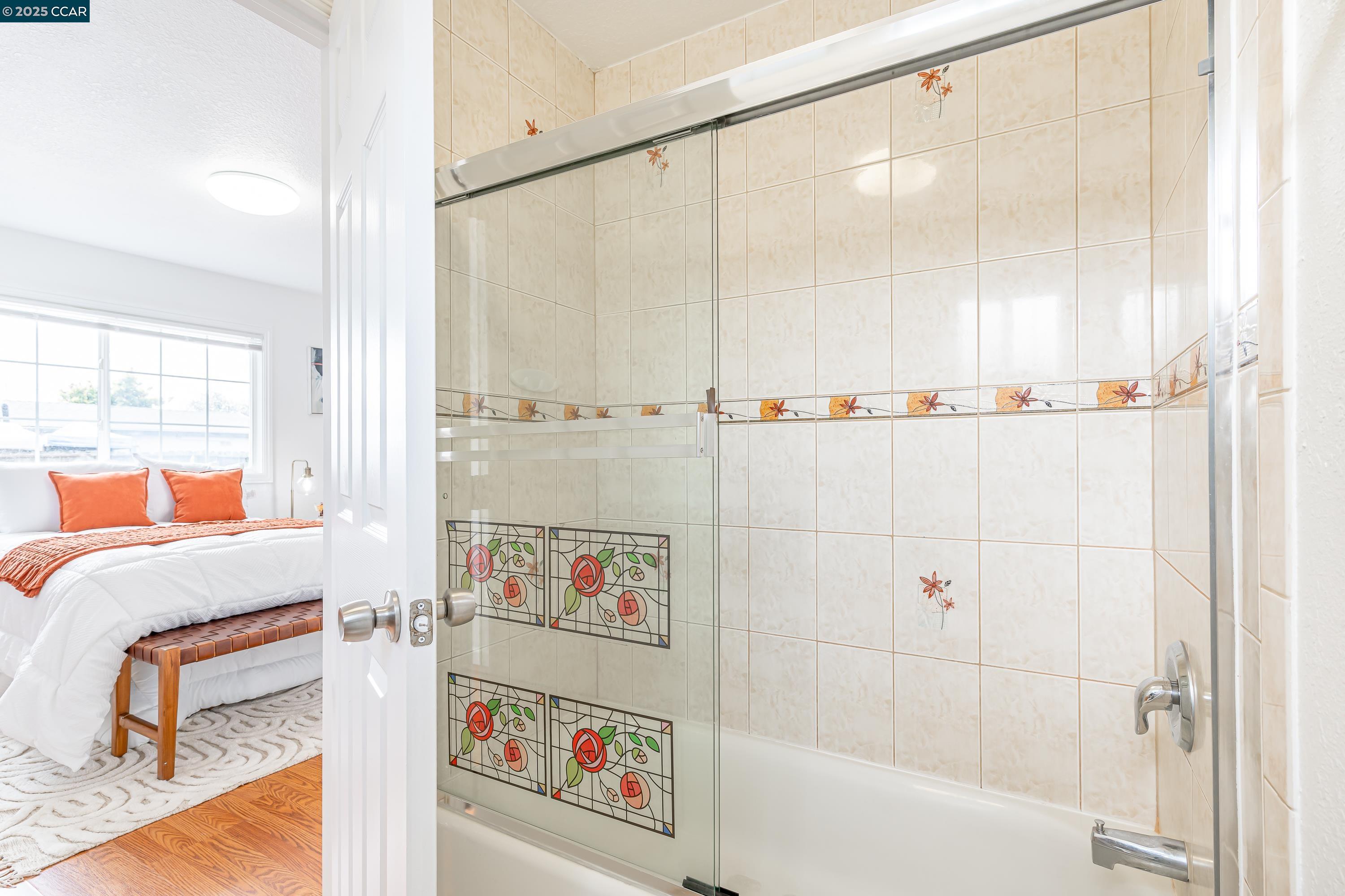 Detail Gallery Image 25 of 53 For 2502 Esmond Ave, Richmond,  CA 94804 - 3 Beds | 2 Baths