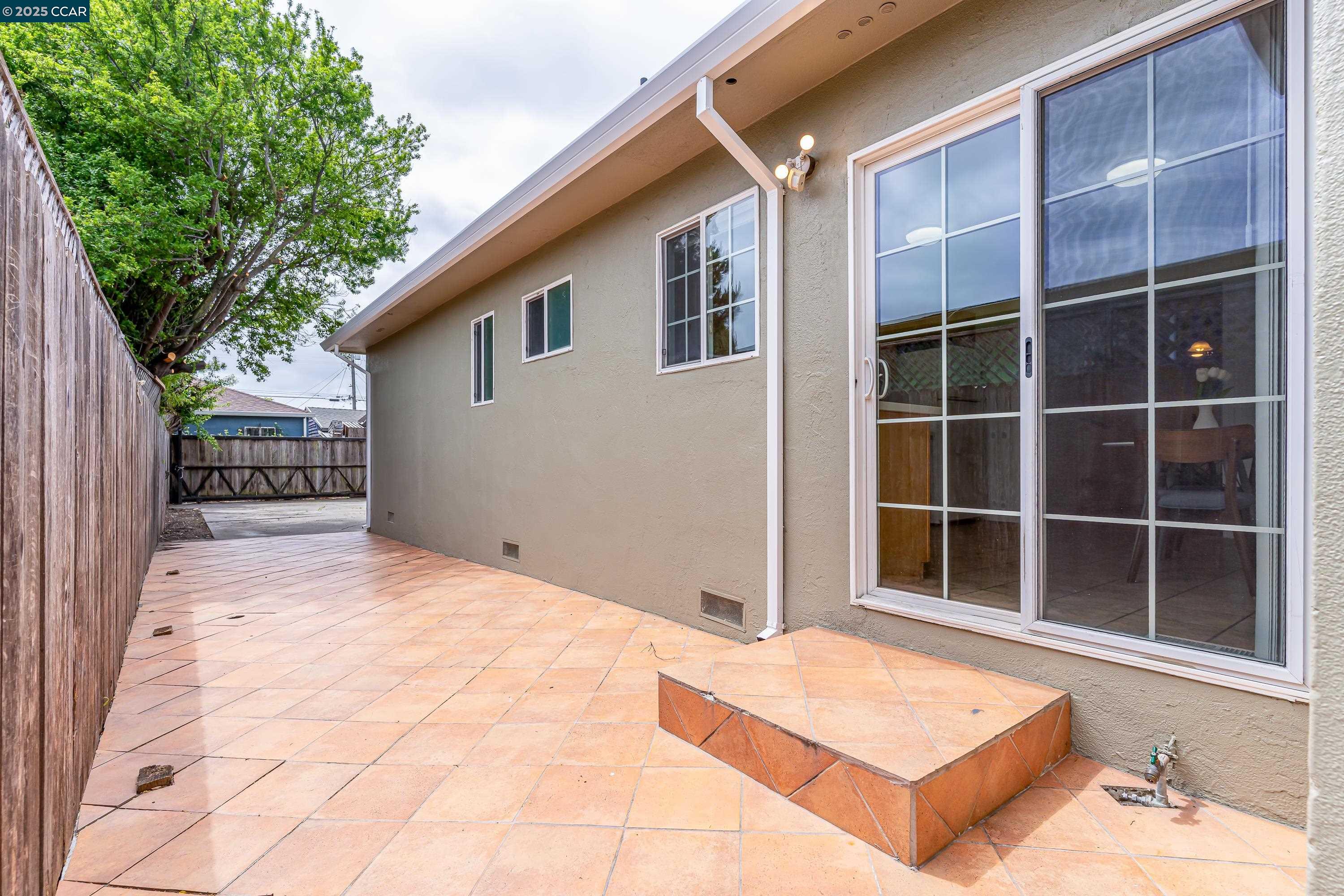 Detail Gallery Image 38 of 53 For 2502 Esmond Ave, Richmond,  CA 94804 - 3 Beds | 2 Baths