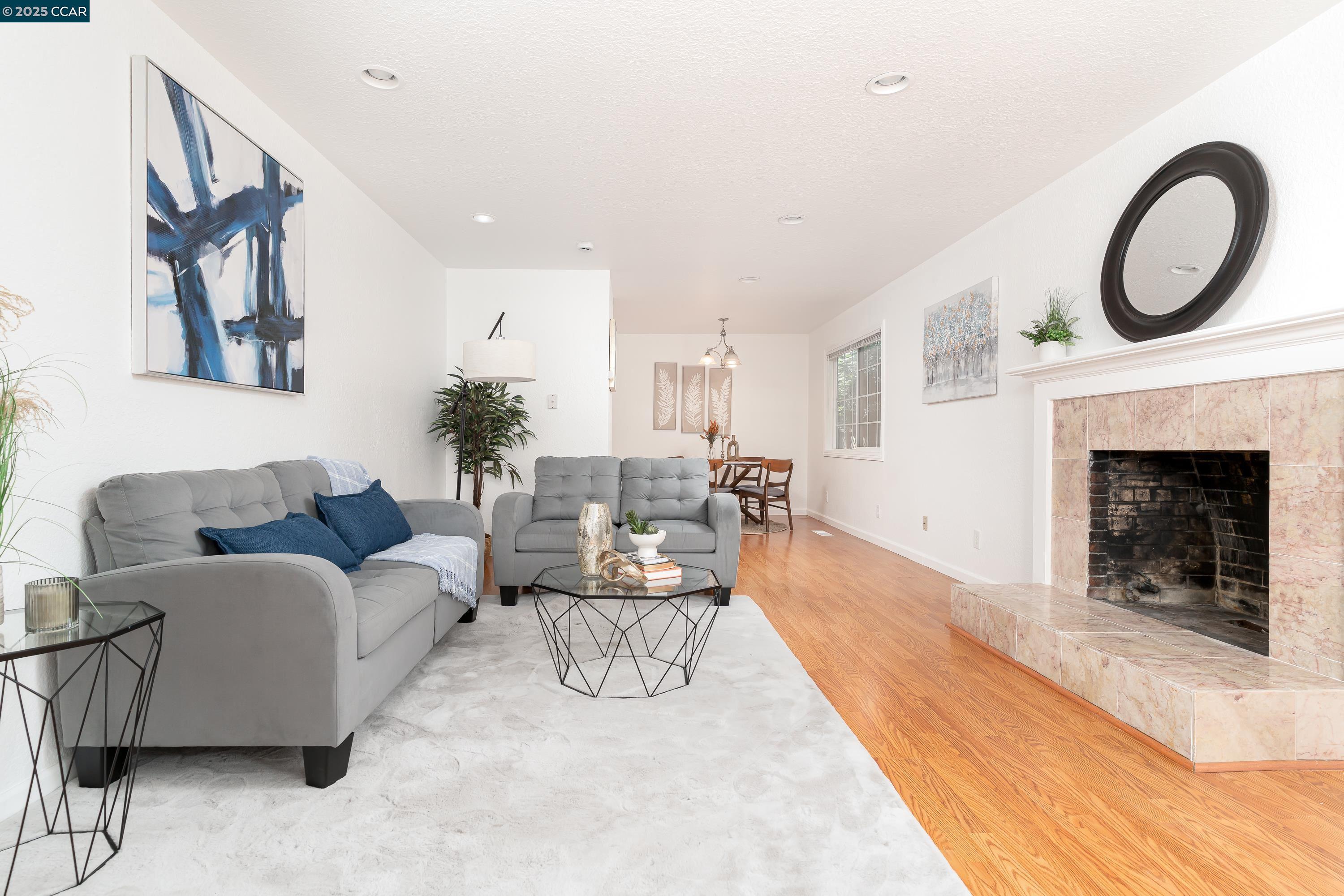 Detail Gallery Image 9 of 53 For 2502 Esmond Ave, Richmond,  CA 94804 - 3 Beds | 2 Baths