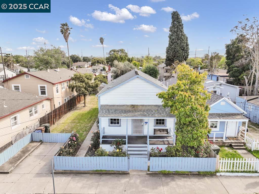 Detail Gallery Image 2 of 38 For 1005 W 5th Street, Antioch,  CA 94509 - 4 Beds | 1/1 Baths