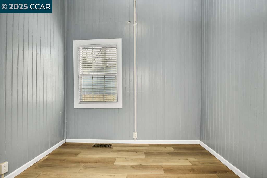Detail Gallery Image 13 of 38 For 1005 W 5th Street, Antioch,  CA 94509 - 4 Beds | 1/1 Baths