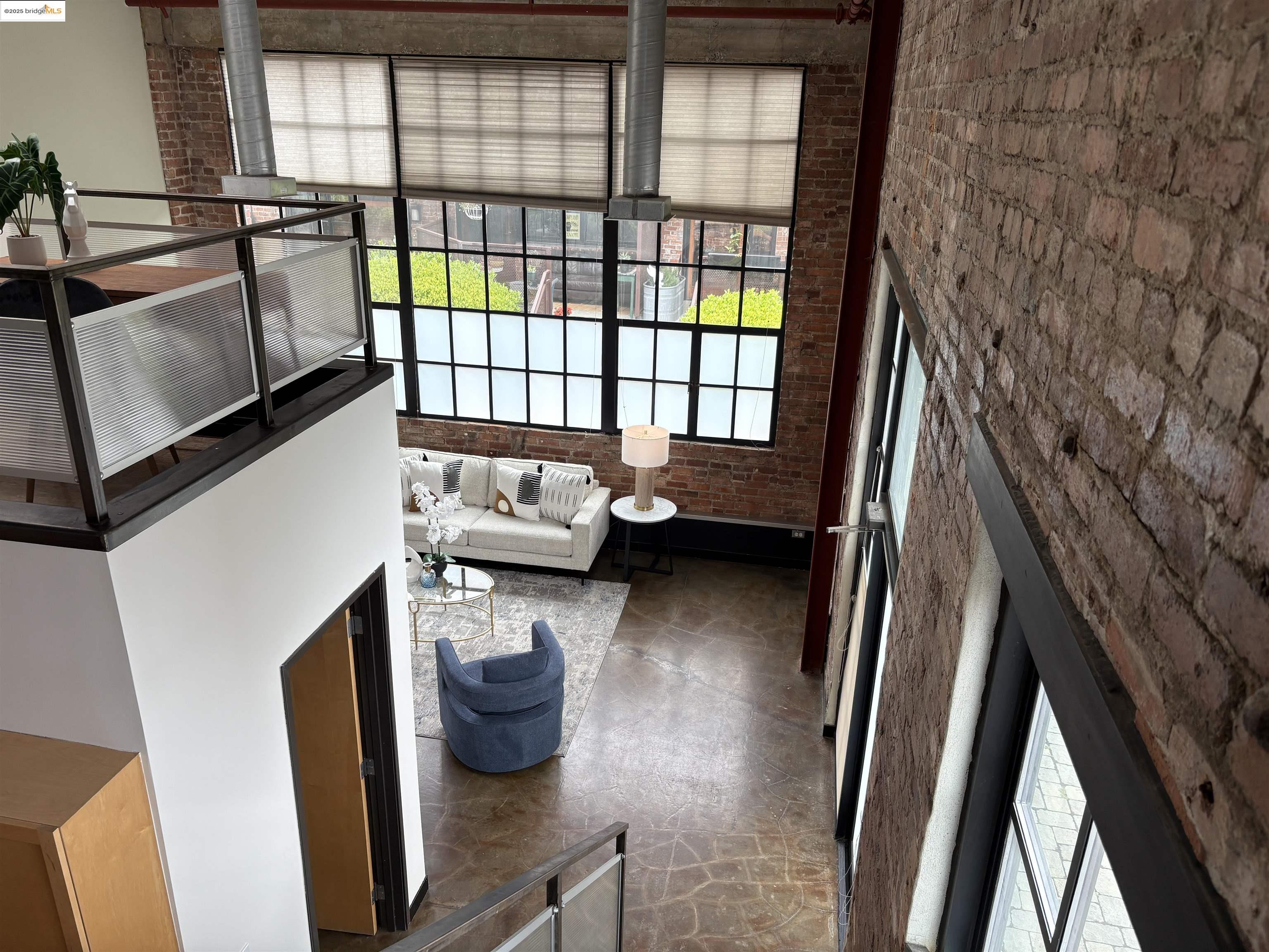 Detail Gallery Image 16 of 30 For 425 E 11th St #15,  Oakland,  CA 94606 - 1 Beds | 1 Baths