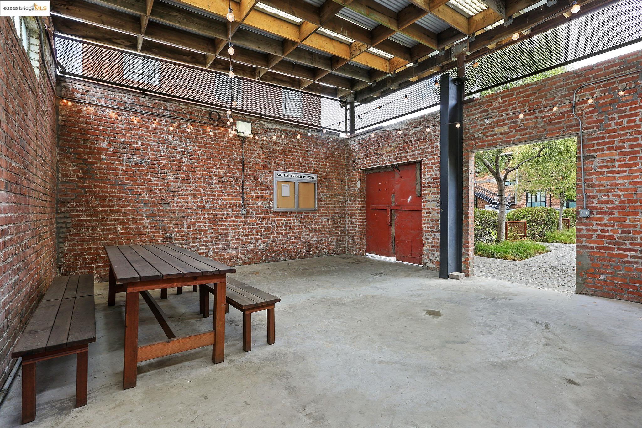 Detail Gallery Image 29 of 30 For 425 E 11th St #15,  Oakland,  CA 94606 - 1 Beds | 1 Baths