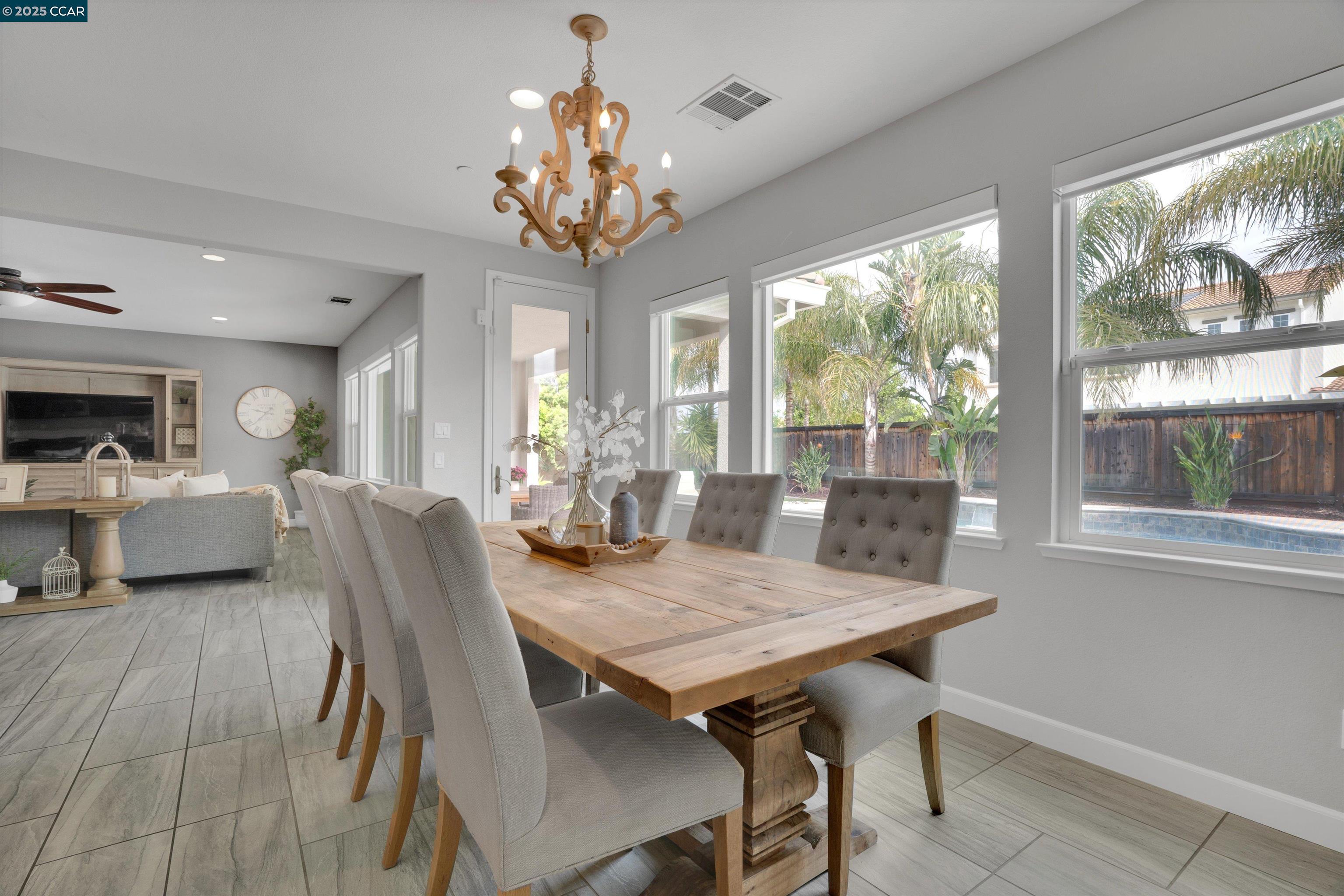 Detail Gallery Image 20 of 49 For 741 Jennifer St, Brentwood,  CA 94513 - 4 Beds | 2/1 Baths
