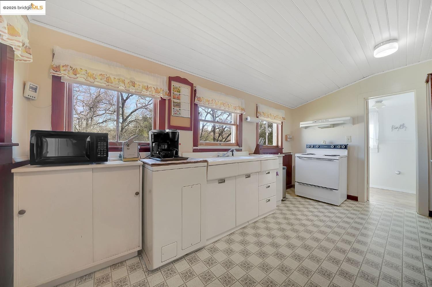 Detail Gallery Image 24 of 37 For 3651 Main St 1, Vallecito,  CA 95251 - 2 Beds | 1 Baths