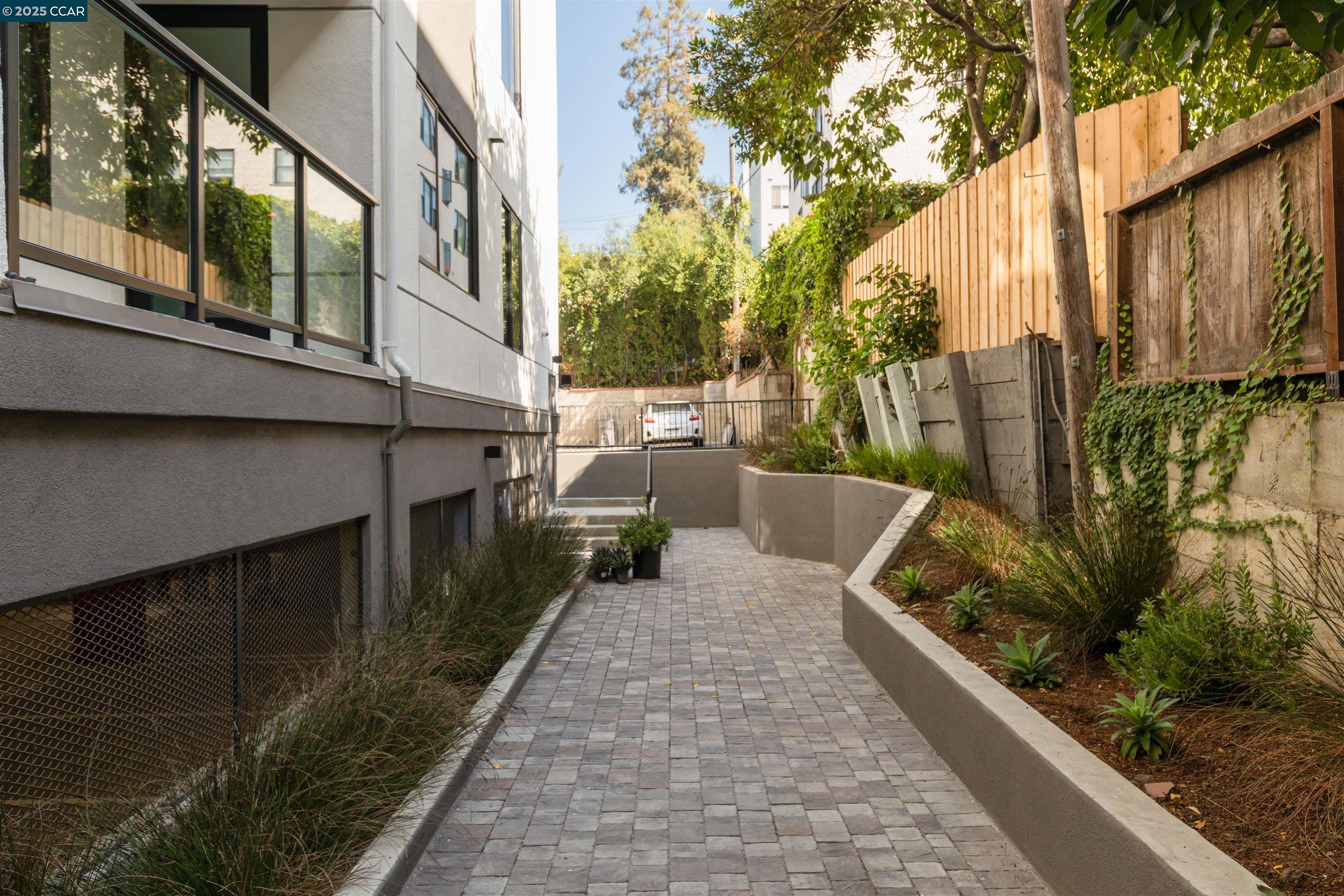 Photo #6: 41093740 Listing: Photo #6