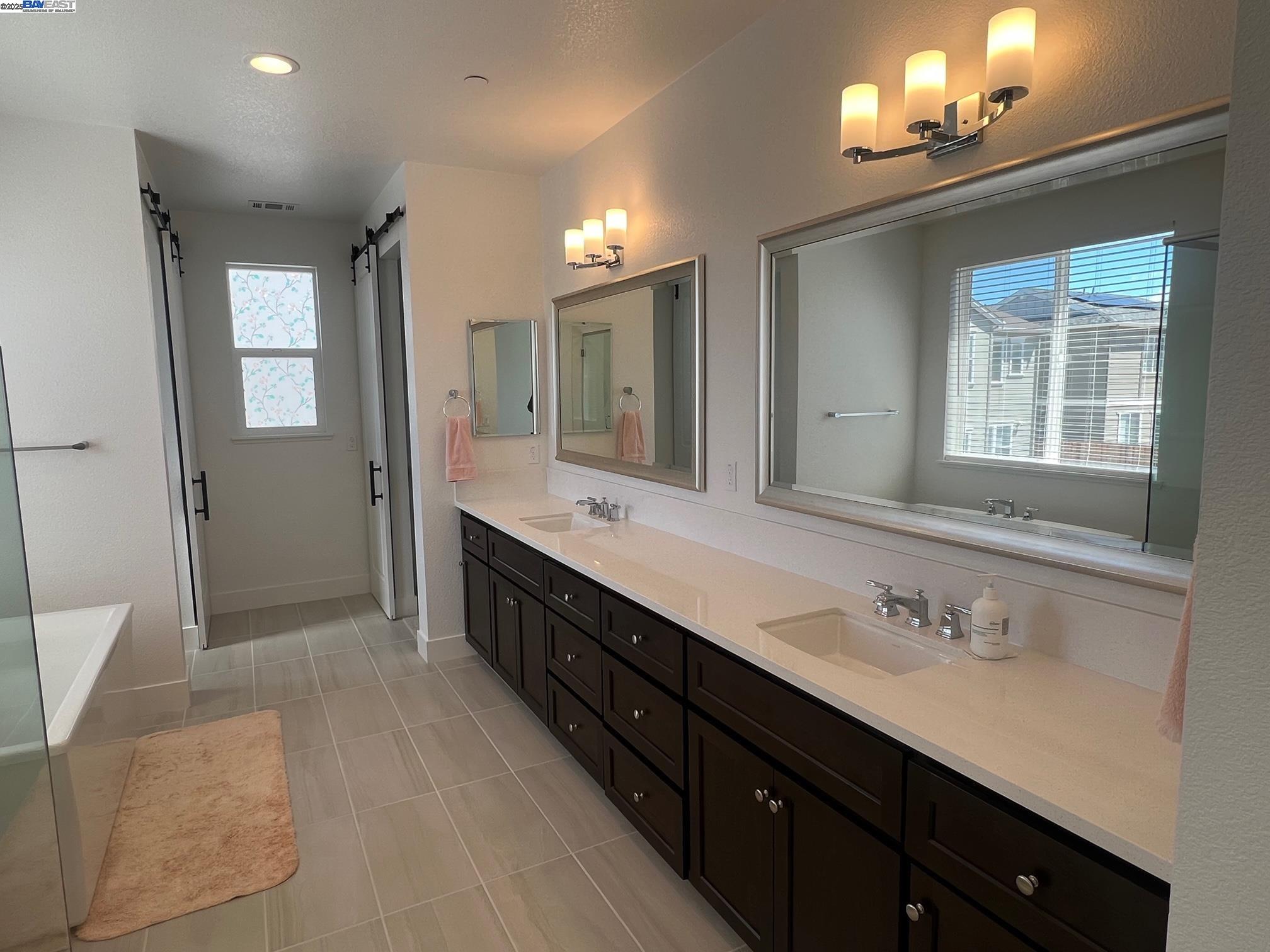 Detail Gallery Image 23 of 40 For Skyview Dr, –,  CA 93933 - 3 Beds | 2/1 Baths