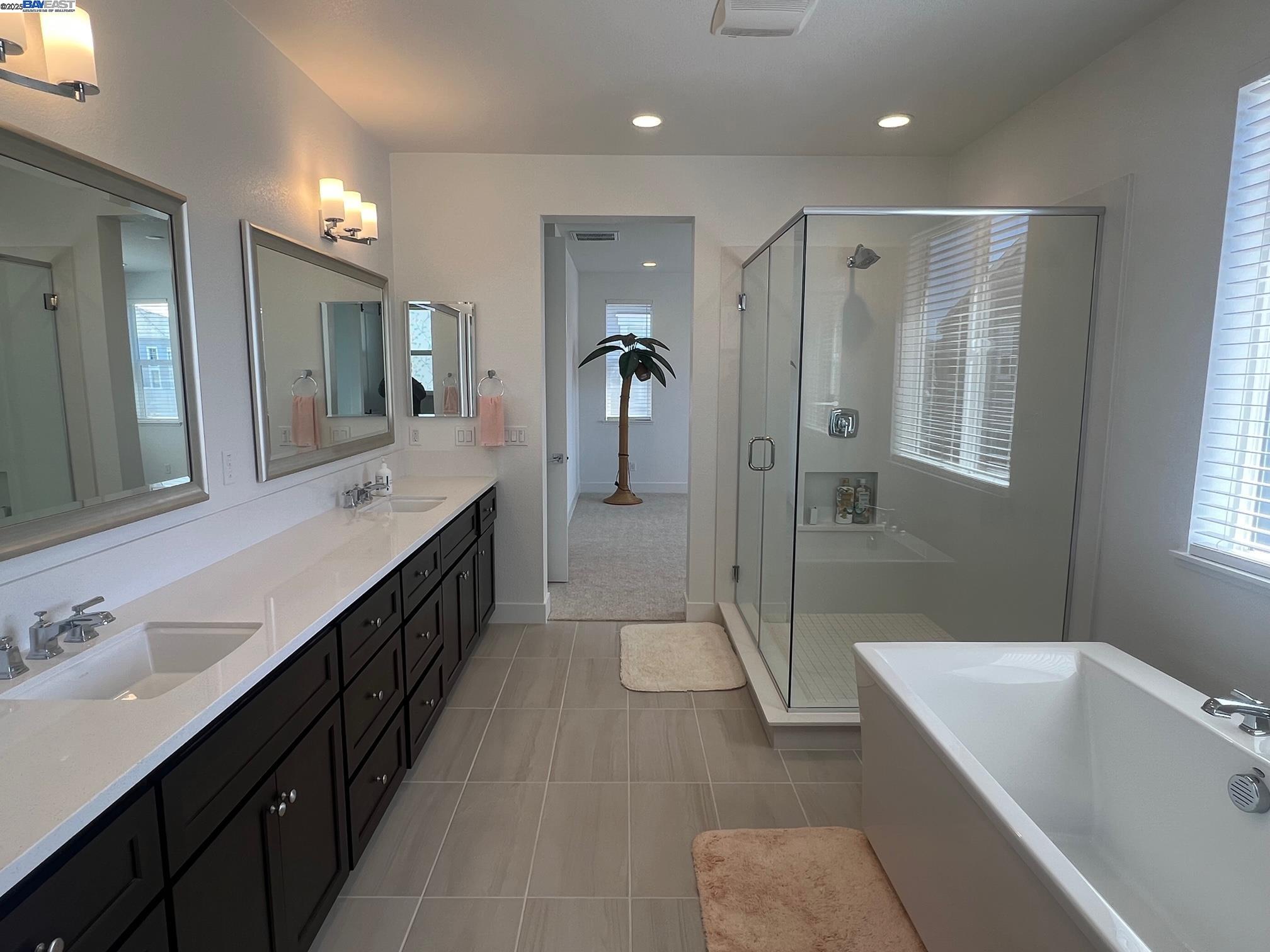 Detail Gallery Image 24 of 40 For Skyview Dr, –,  CA 93933 - 3 Beds | 2/1 Baths