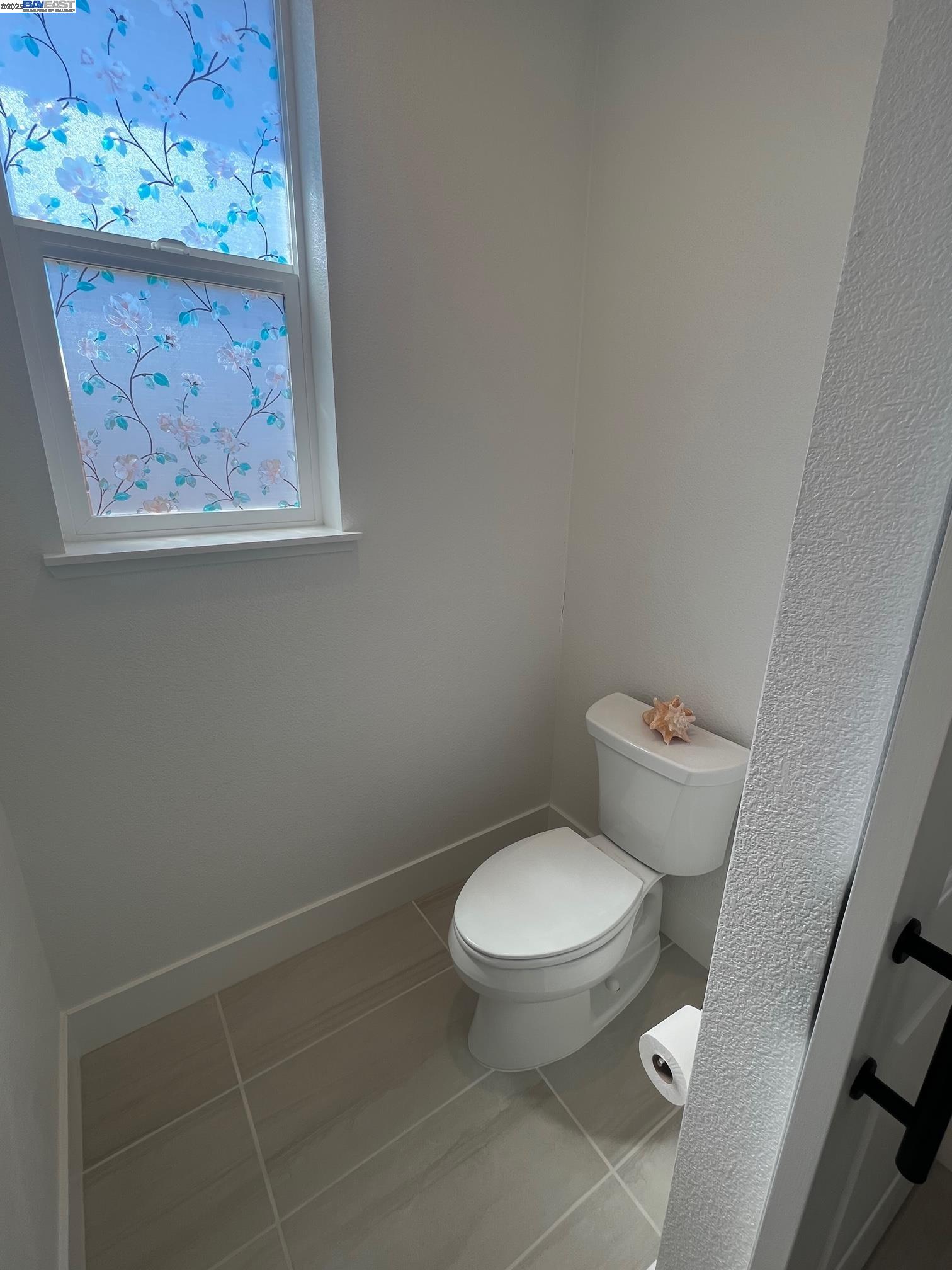 Detail Gallery Image 26 of 40 For Skyview Dr, –,  CA 93933 - 3 Beds | 2/1 Baths