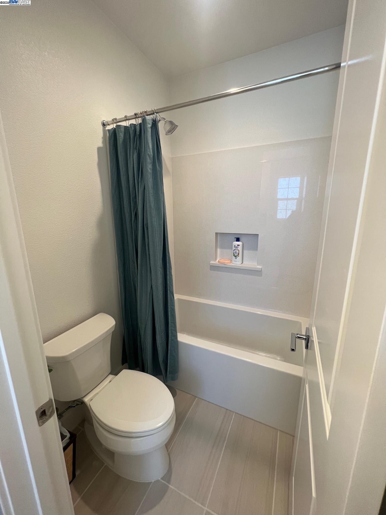 Detail Gallery Image 31 of 40 For Skyview Dr, –,  CA 93933 - 3 Beds | 2/1 Baths