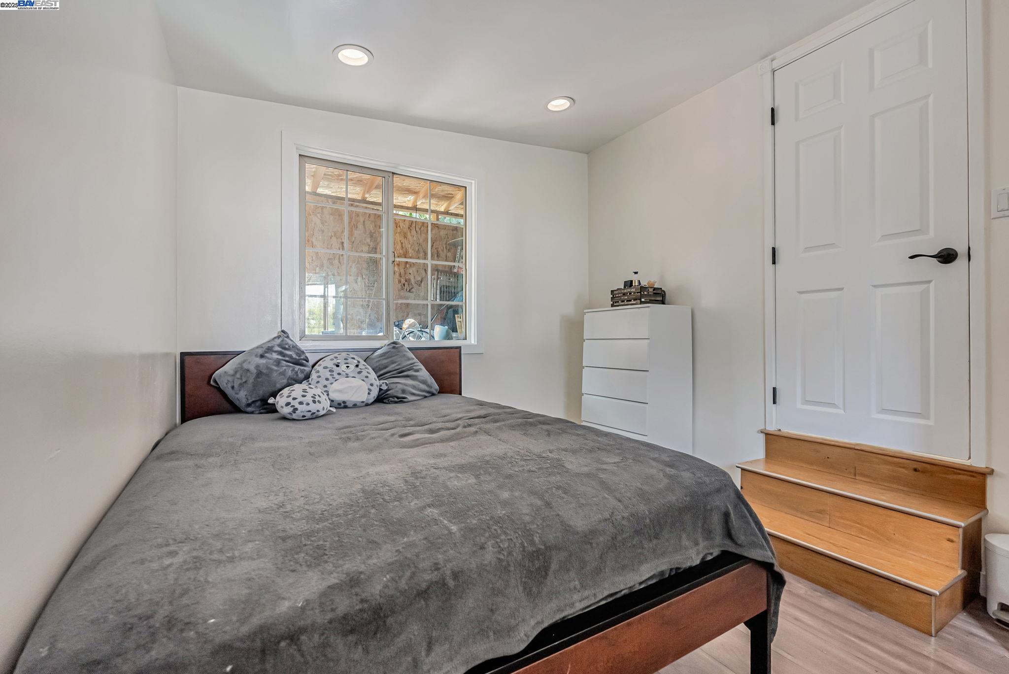 Detail Gallery Image 13 of 24 For 19150 Hesperian Blvd #19,  Hayward,  CA 94541 - 3 Beds | 1 Baths