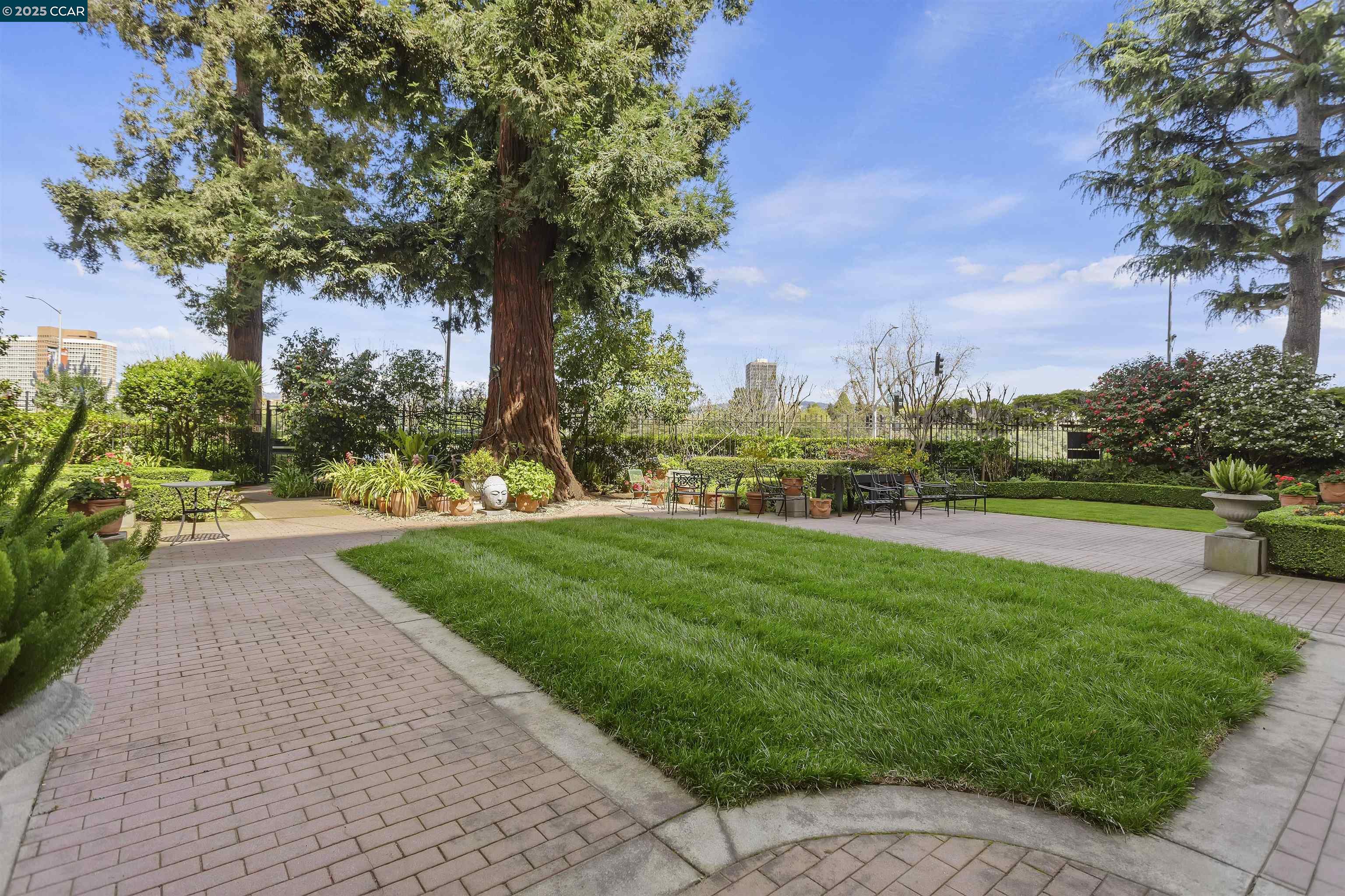 Photo #26: 41093750 Listing: Photo #26