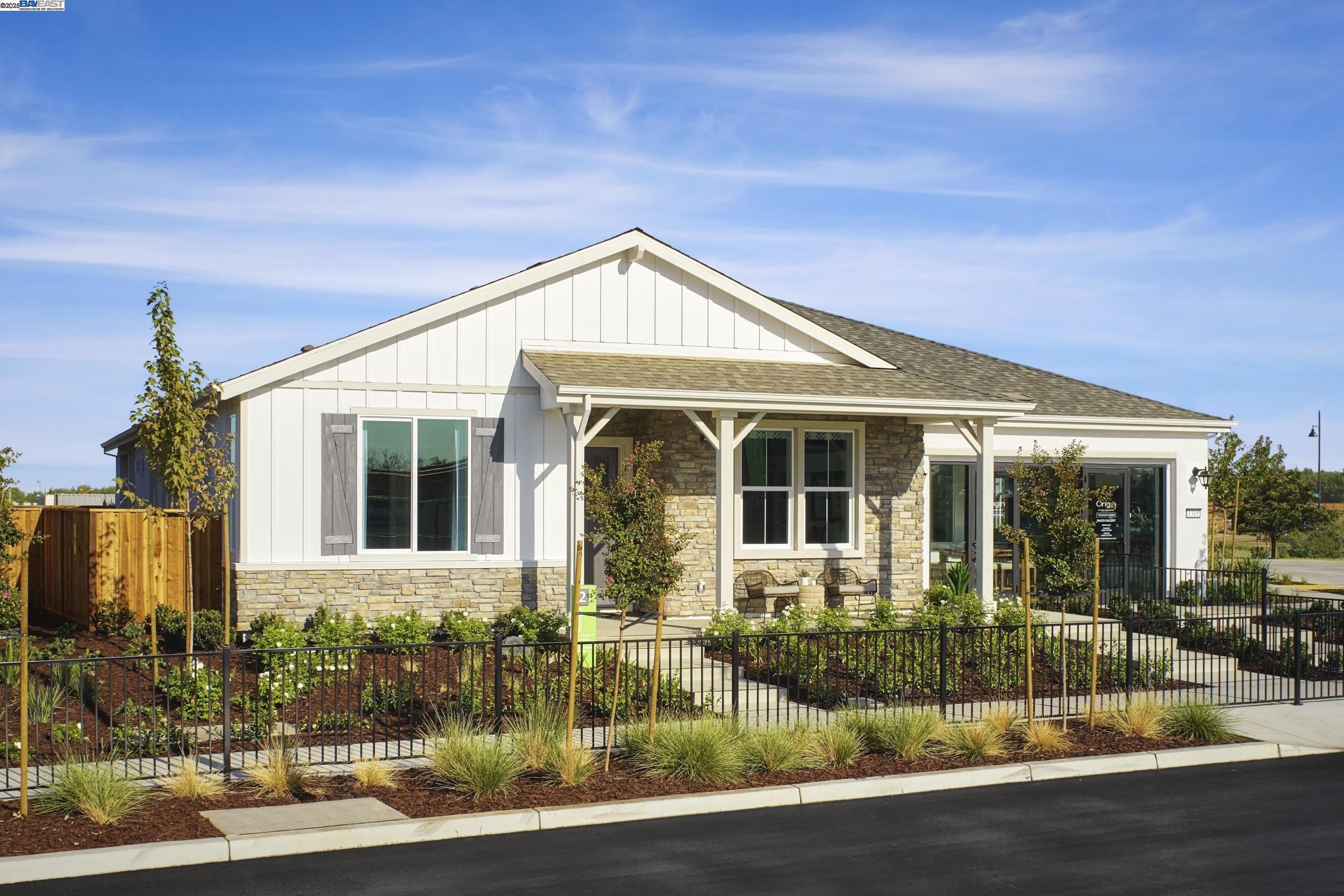 Detail Gallery Image 2 of 2 For 746 Conrad Street, Manteca,  CA 95336 - 2 Beds | 2/1 Baths