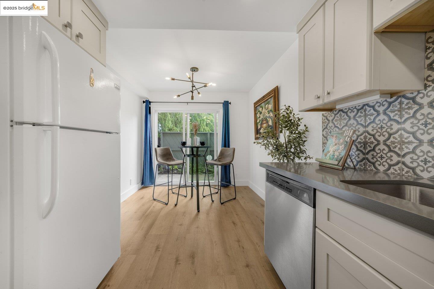 Detail Gallery Image 25 of 43 For 1800 Laguna #24,  Concord,  CA 94520 - 2 Beds | 1/1 Baths