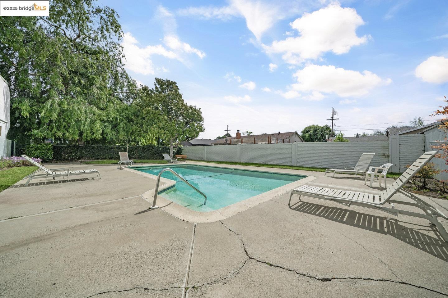 Detail Gallery Image 38 of 43 For 1800 Laguna #24,  Concord,  CA 94520 - 2 Beds | 1/1 Baths