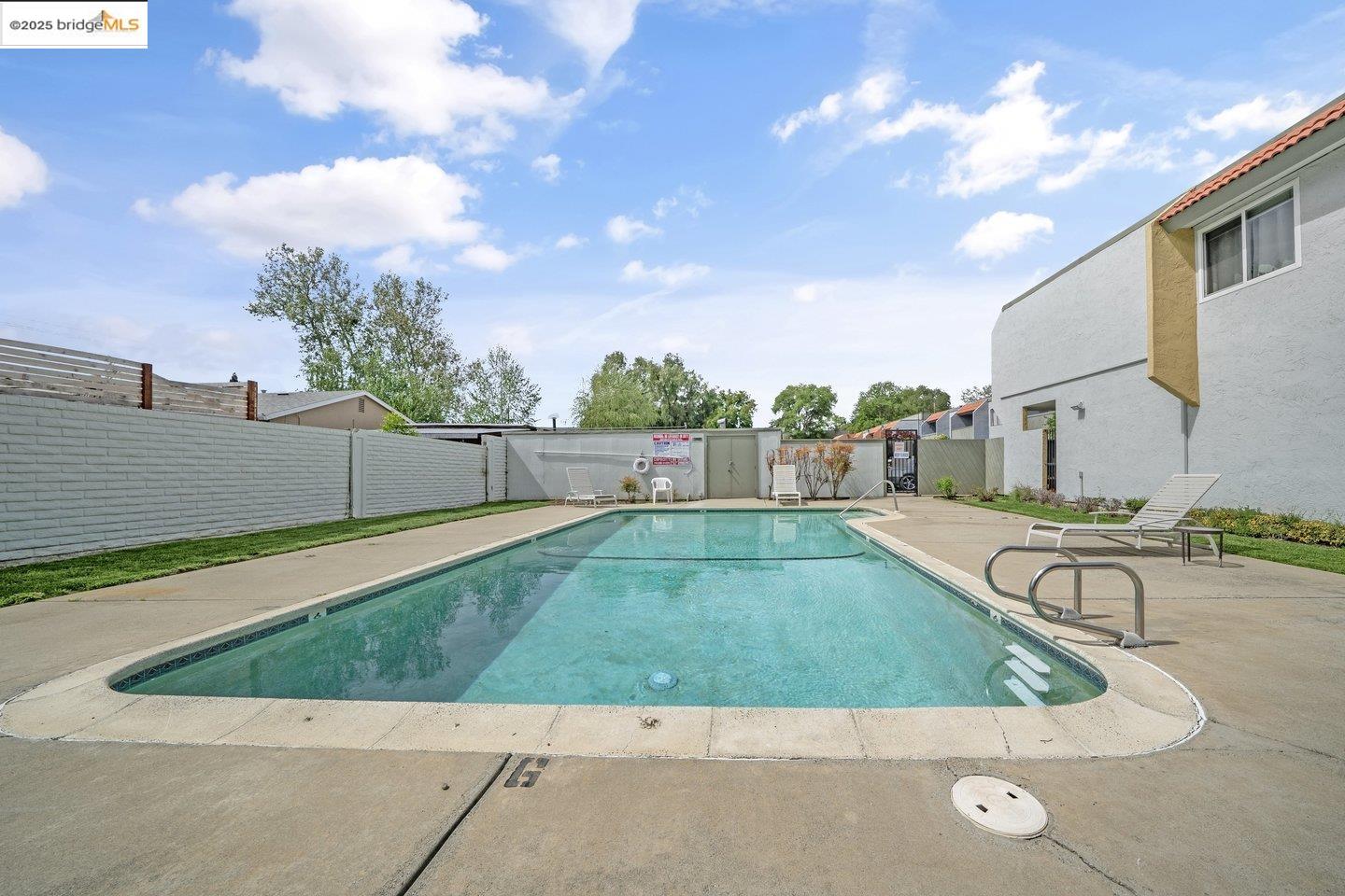 Detail Gallery Image 40 of 43 For 1800 Laguna #24,  Concord,  CA 94520 - 2 Beds | 1/1 Baths