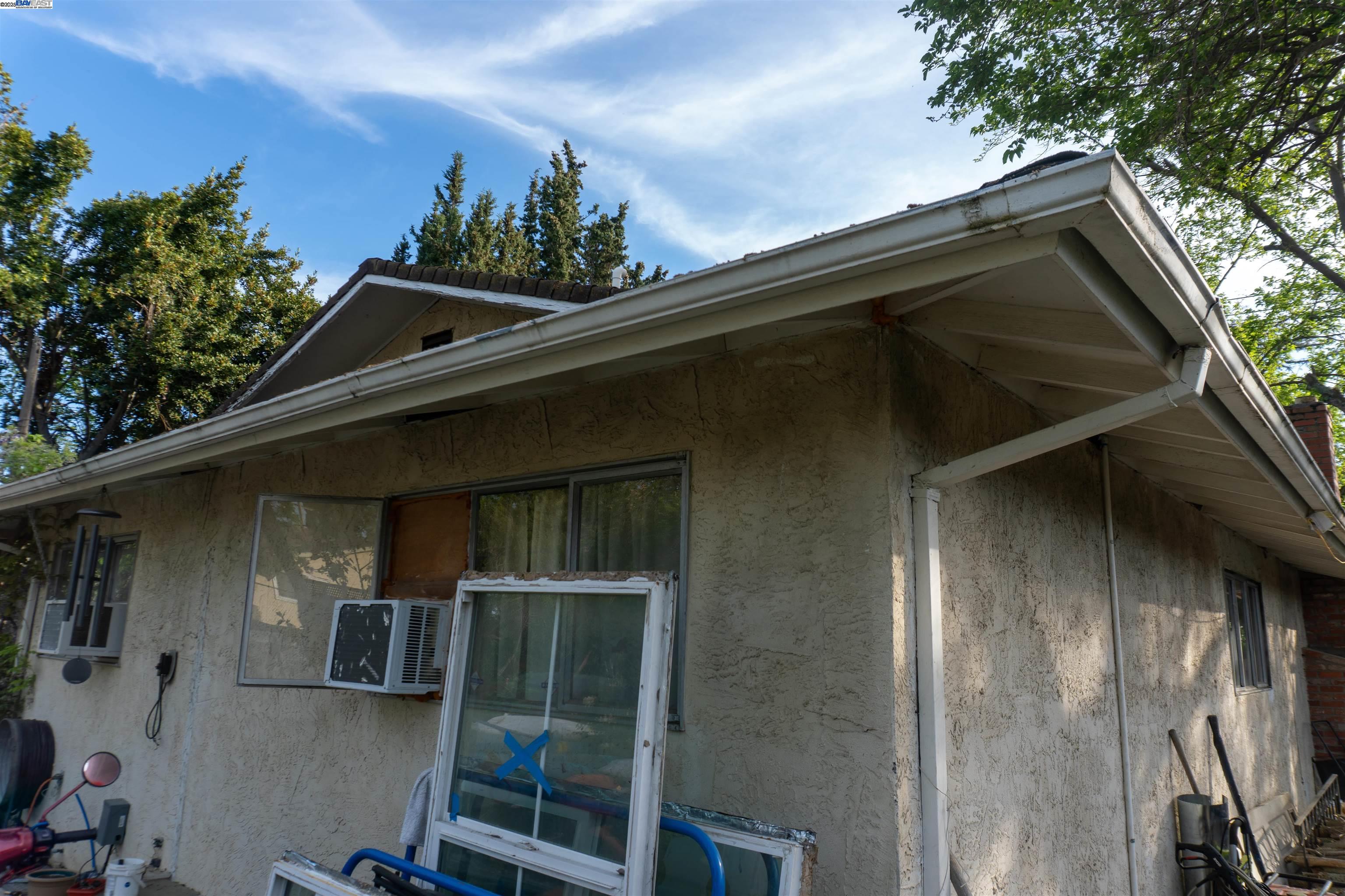 Detail Gallery Image 21 of 32 For 4065 Cowell Rd, Concord,  CA 94518 - 3 Beds | 2 Baths