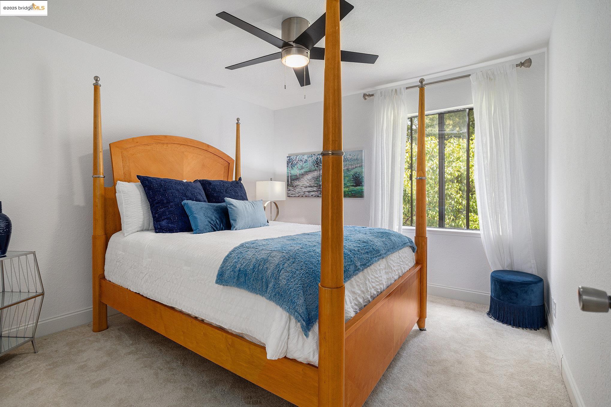 Detail Gallery Image 16 of 30 For 9 Moraine Ct, Hercules,  CA 94547 - 3 Beds | 2/1 Baths