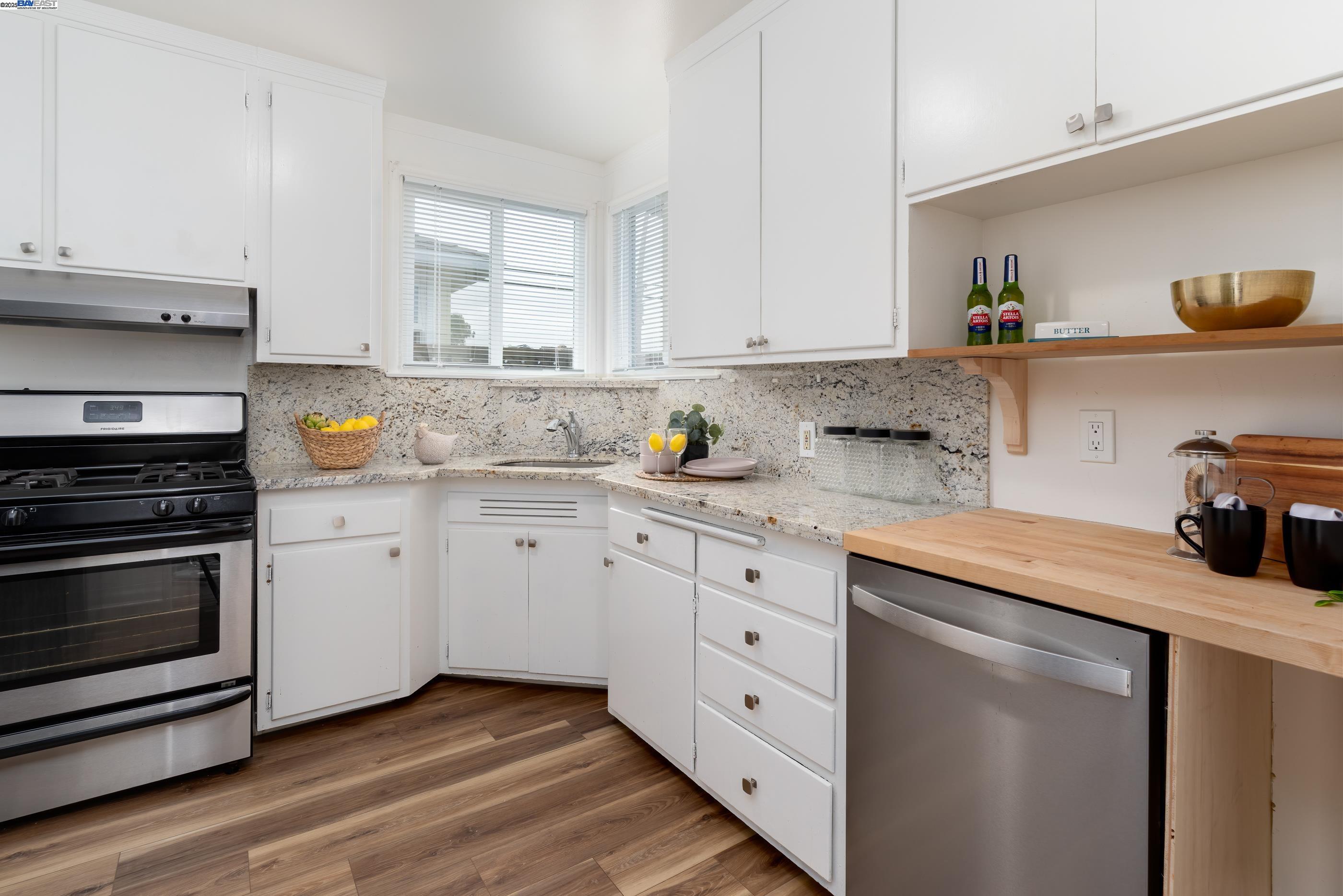 Detail Gallery Image 11 of 24 For 136 Huron Ave, San Mateo,  CA 94401 - 2 Beds | 1 Baths