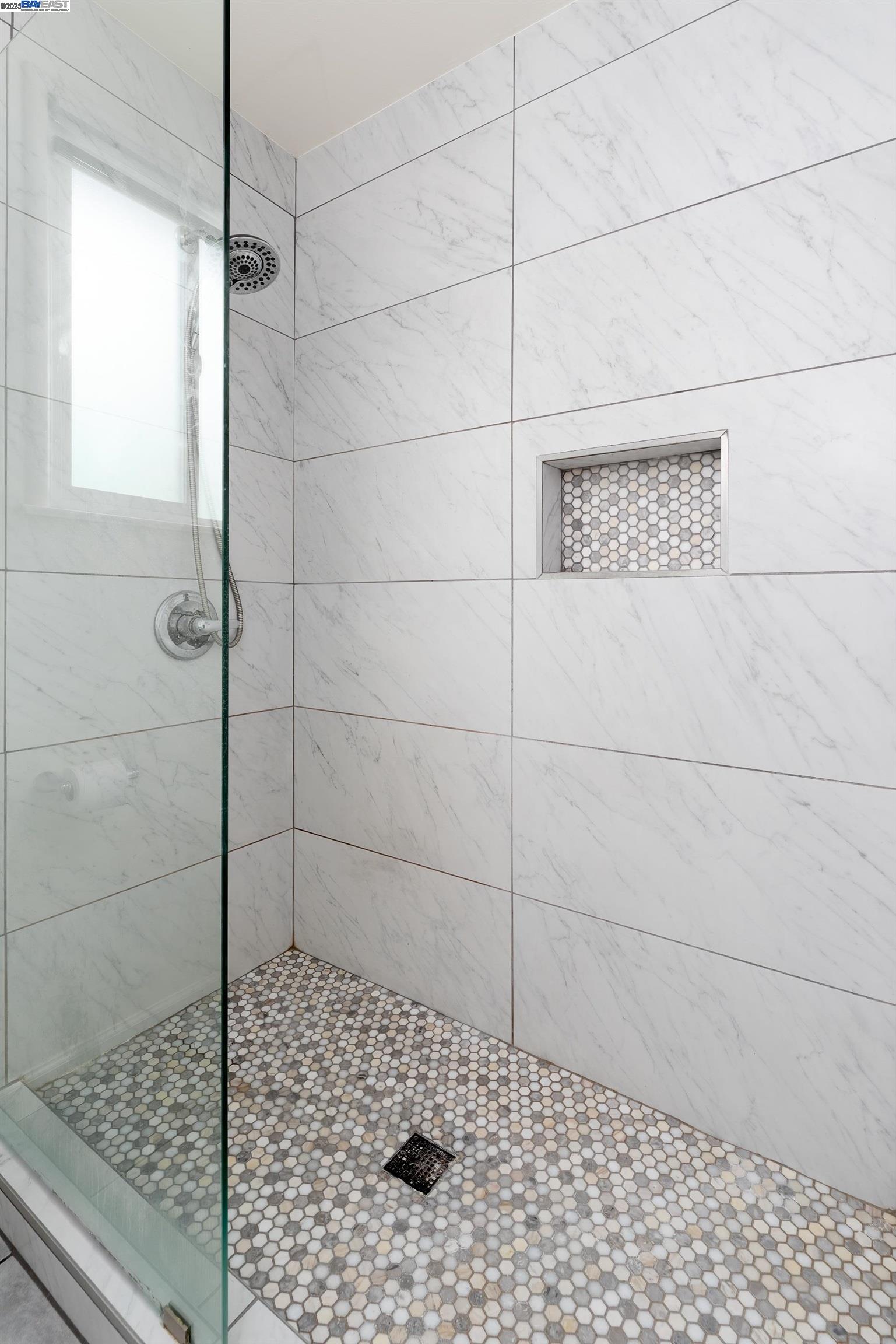 Detail Gallery Image 17 of 24 For 136 Huron Ave, San Mateo,  CA 94401 - 2 Beds | 1 Baths