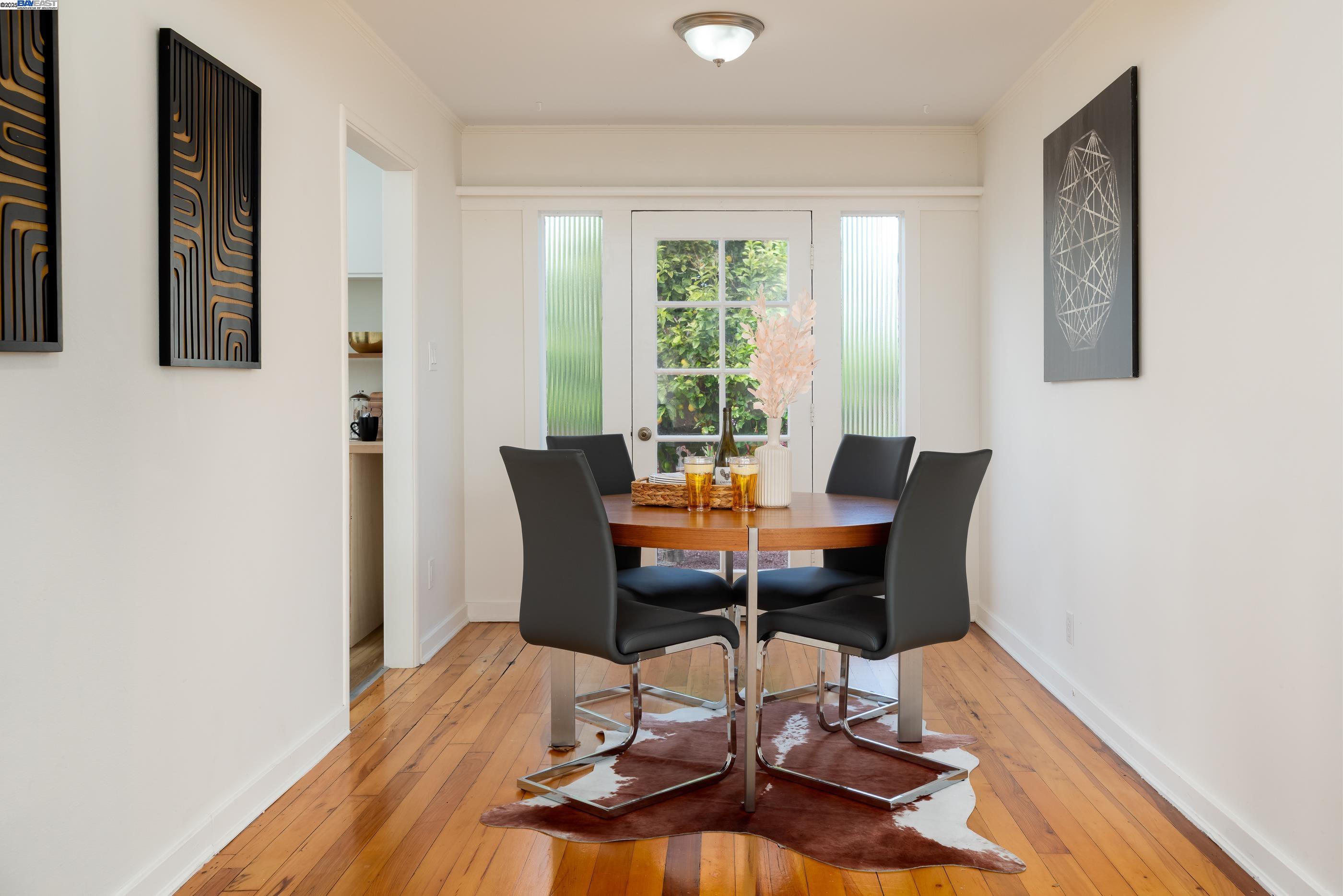 Detail Gallery Image 7 of 24 For 136 Huron Ave, San Mateo,  CA 94401 - 2 Beds | 1 Baths