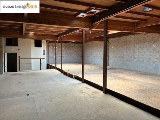 Detail Gallery Image 3 of 10 For 1528 International Blvd, Oakland,  CA 94606 - 0 Beds | 0 Baths