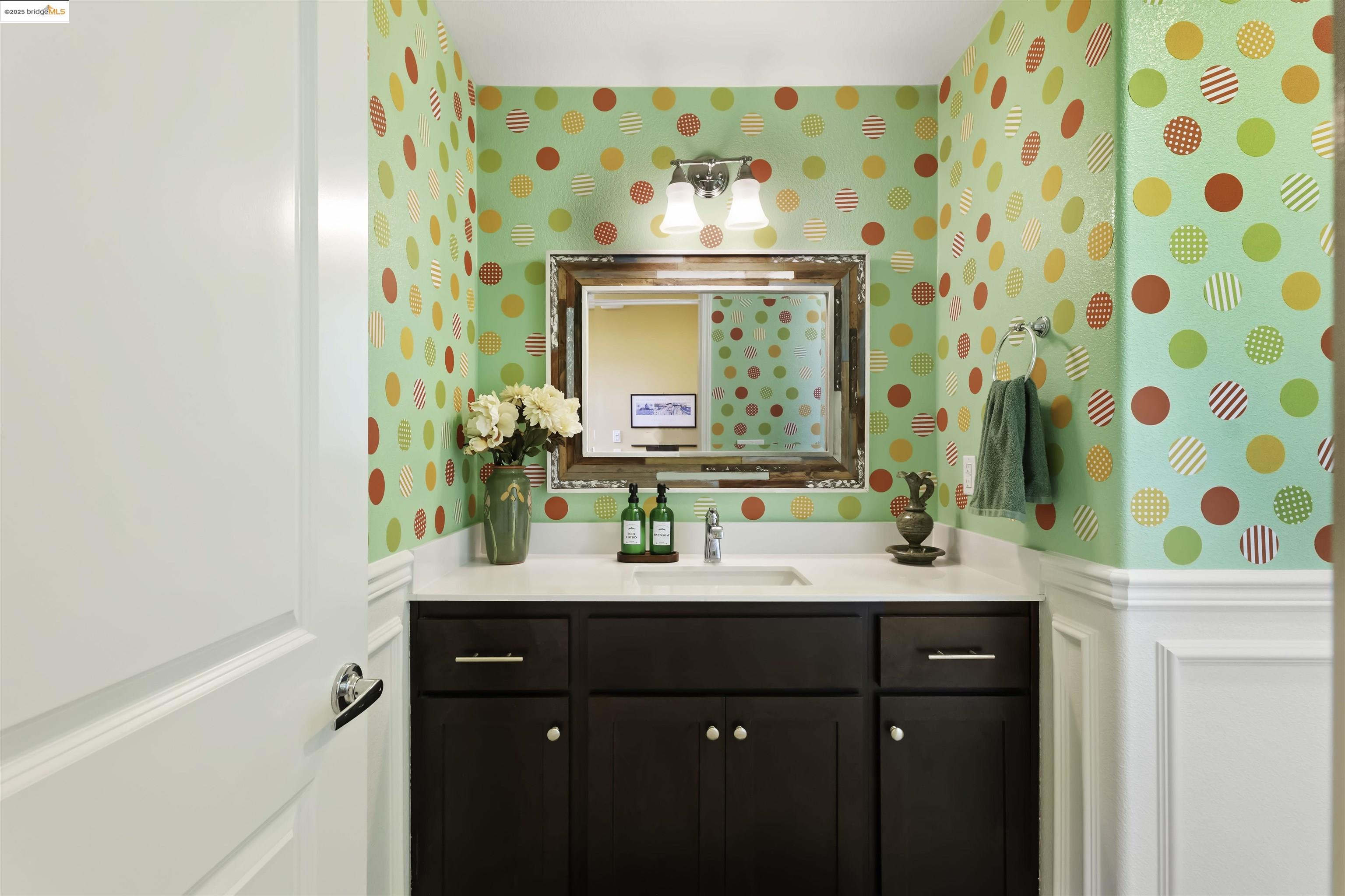 Detail Gallery Image 19 of 36 For 23308 Wilmot Cir, Hayward,  CA 94545 - 3 Beds | 3/1 Baths