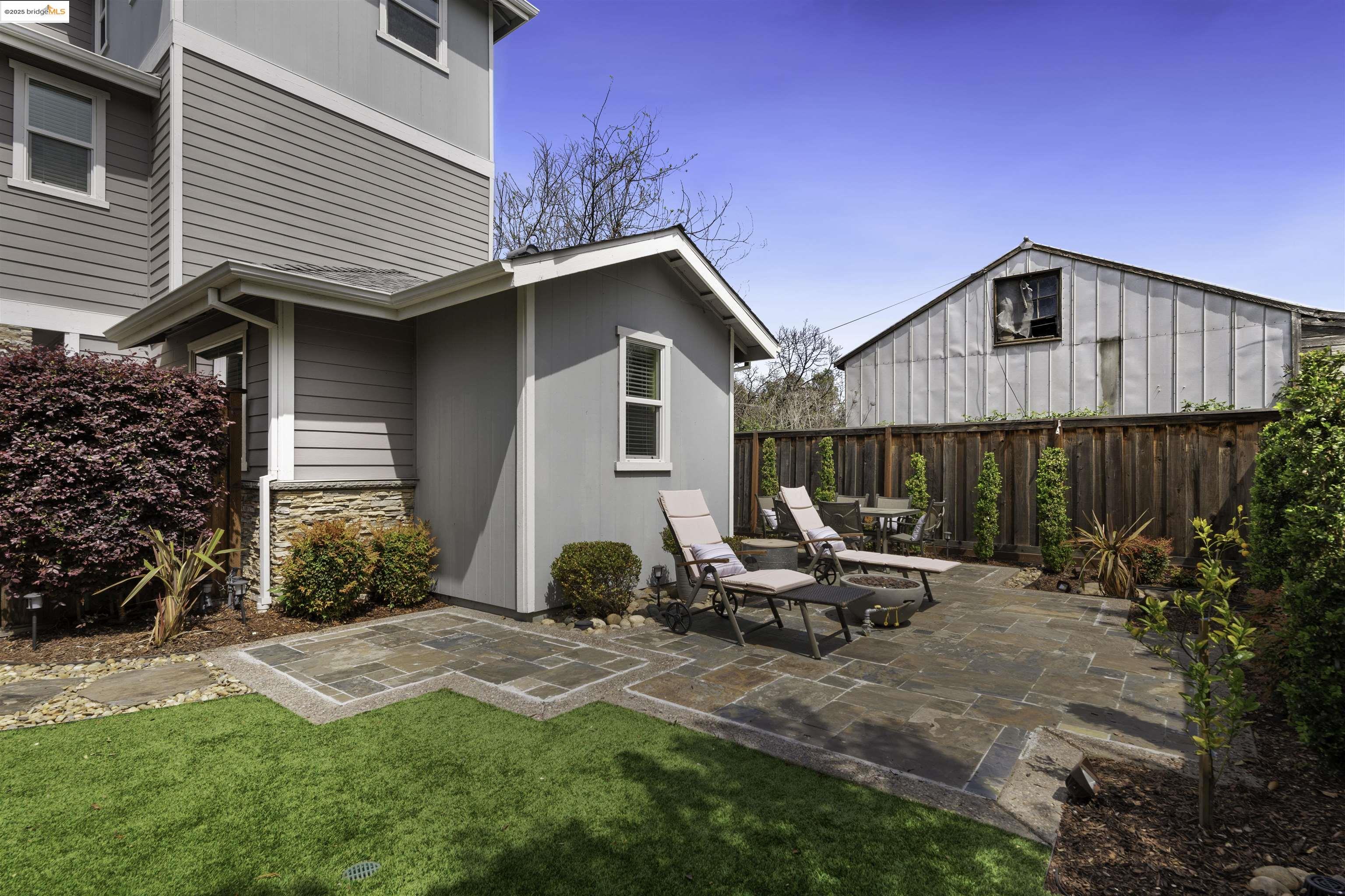 Detail Gallery Image 31 of 36 For 23308 Wilmot Cir, Hayward,  CA 94545 - 3 Beds | 3/1 Baths