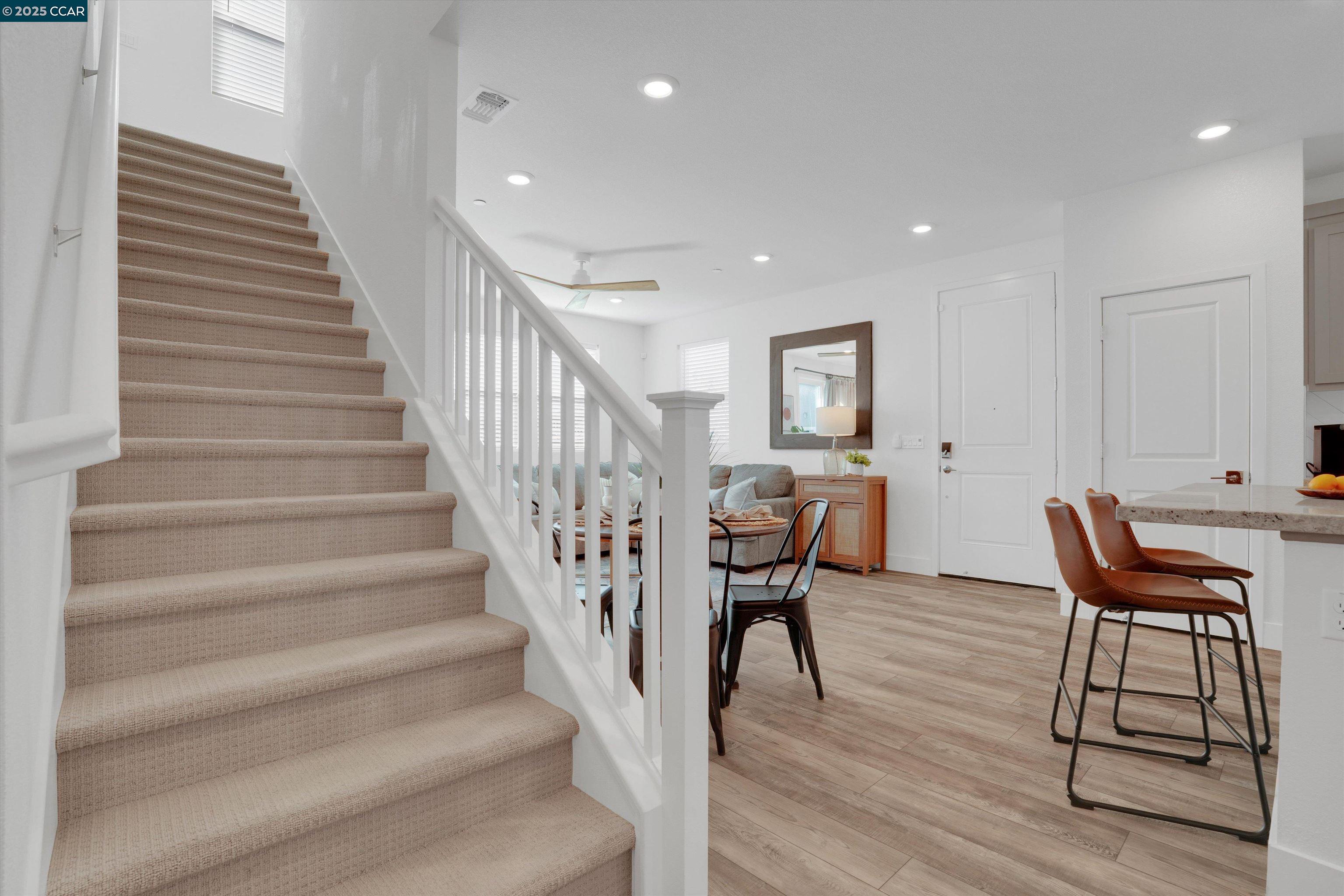 Detail Gallery Image 15 of 37 For 2160 Marina Dr, Lathrop,  CA 95330 - 3 Beds | 2/1 Baths