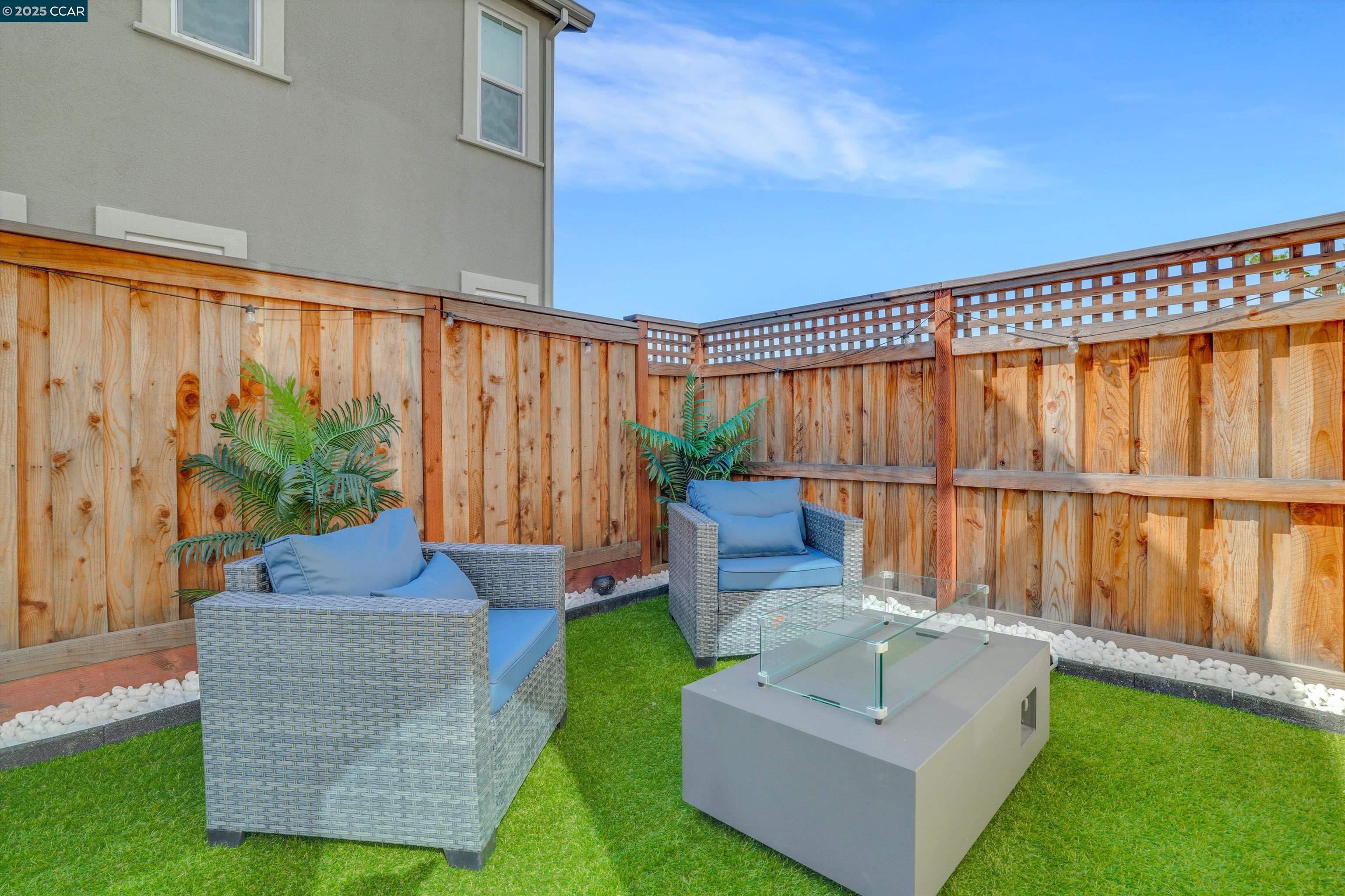 Detail Gallery Image 26 of 37 For 2160 Marina Dr, Lathrop,  CA 95330 - 3 Beds | 2/1 Baths