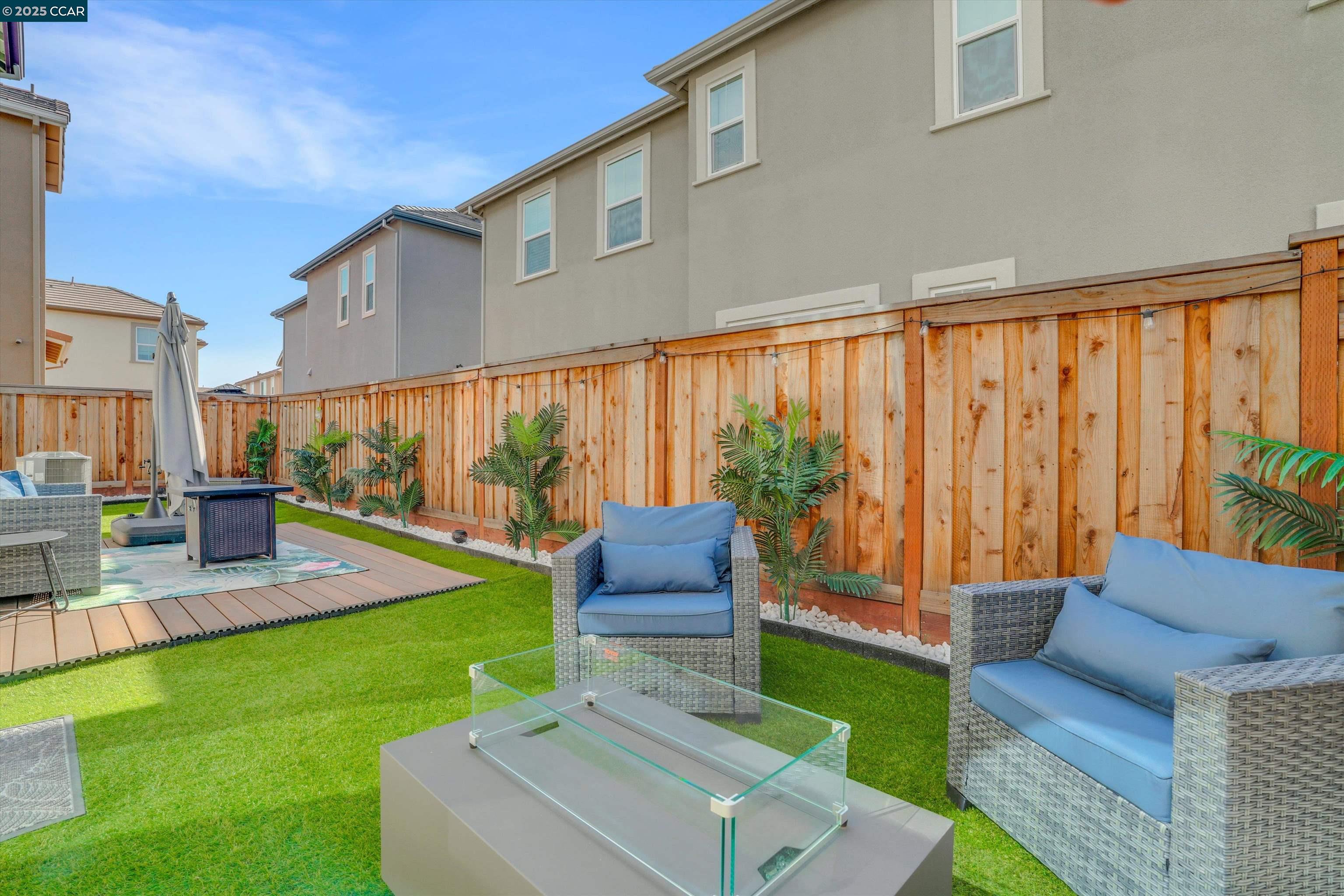 Detail Gallery Image 27 of 37 For 2160 Marina Dr, Lathrop,  CA 95330 - 3 Beds | 2/1 Baths