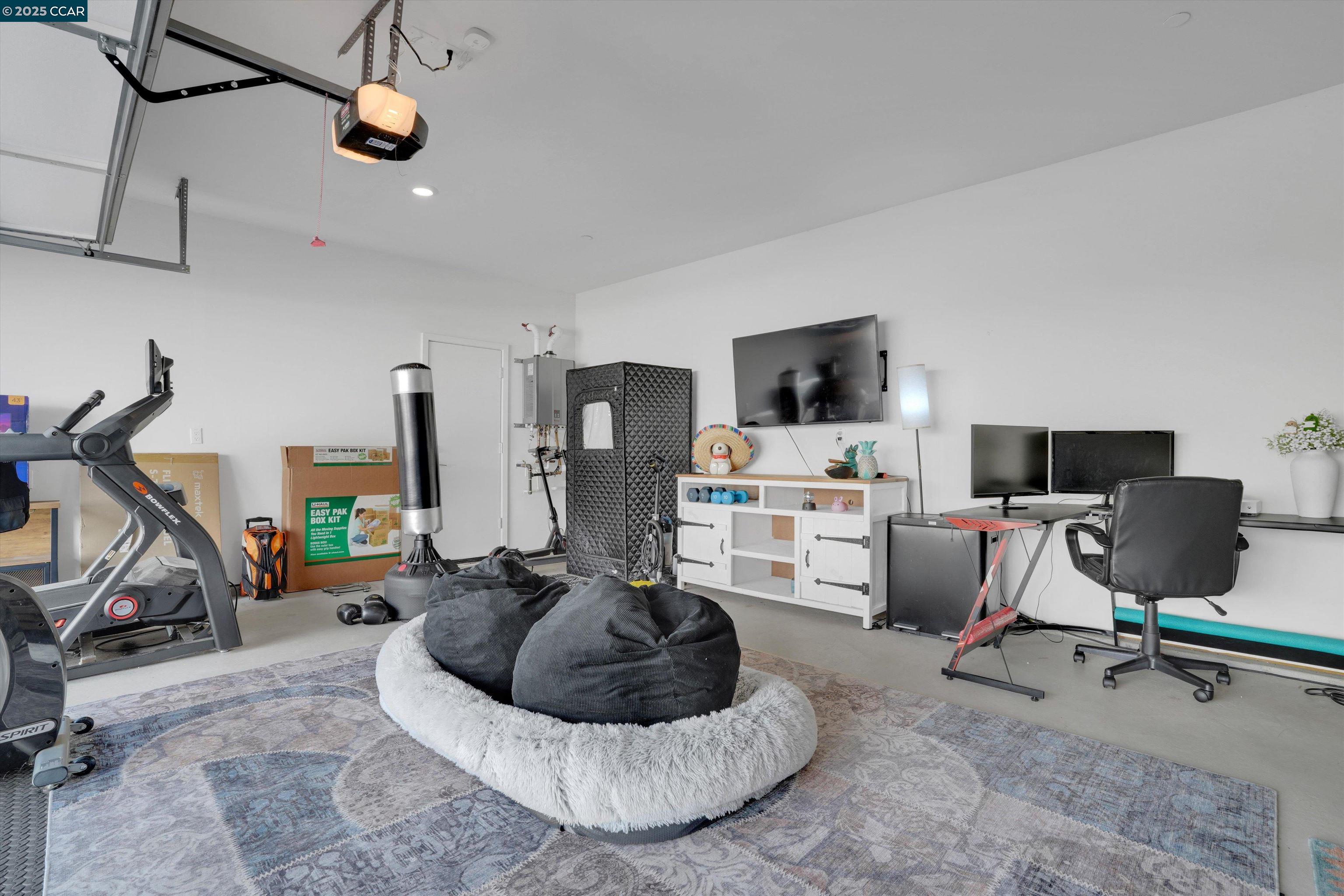 Detail Gallery Image 31 of 37 For 2160 Marina Dr, Lathrop,  CA 95330 - 3 Beds | 2/1 Baths